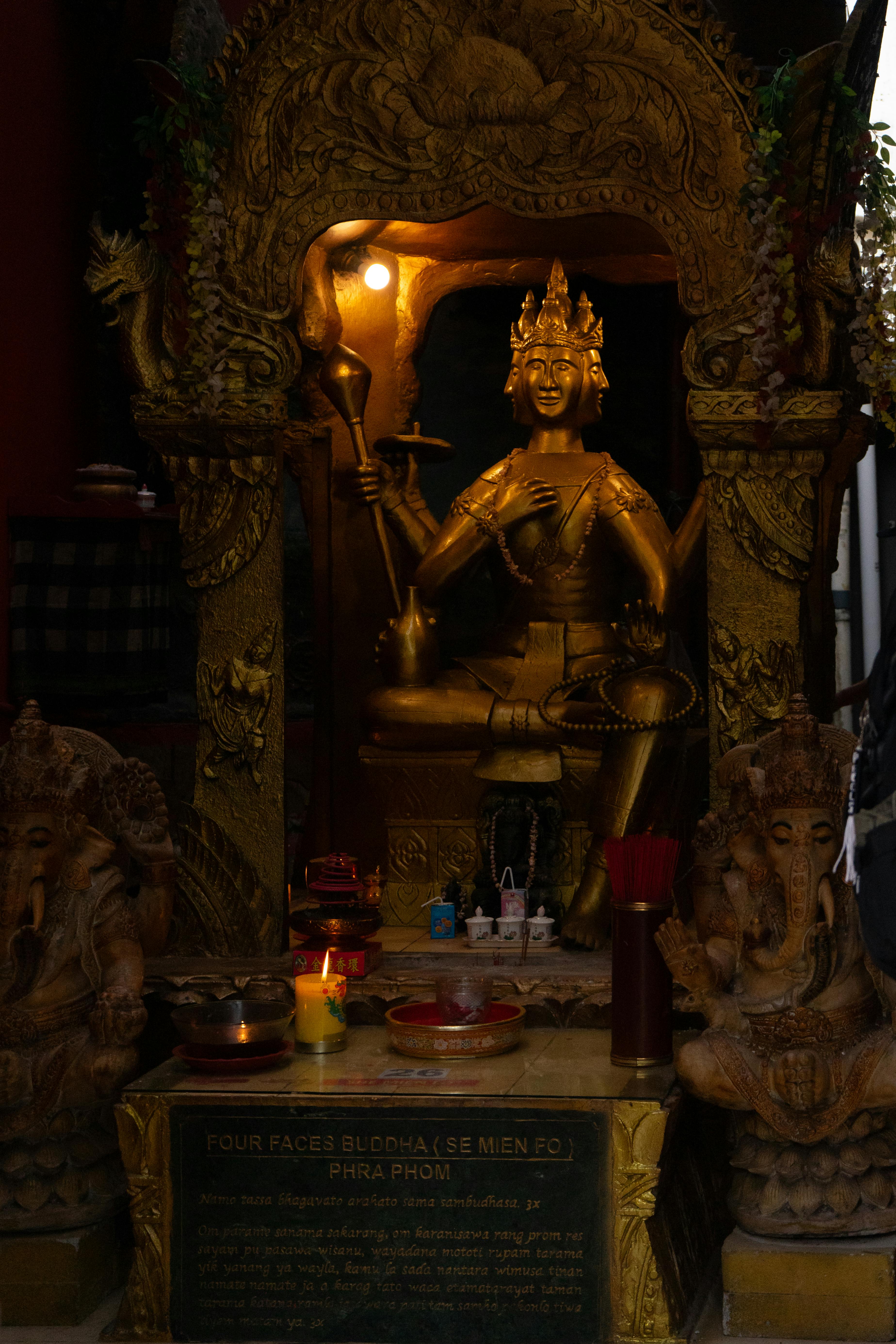 Phra Buddha Dhammacakra