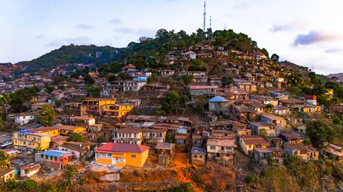 Free A vibrant aerial view of Mount Aureol and its colorful houses in Freetown, Sierra Leone. Stock Photo