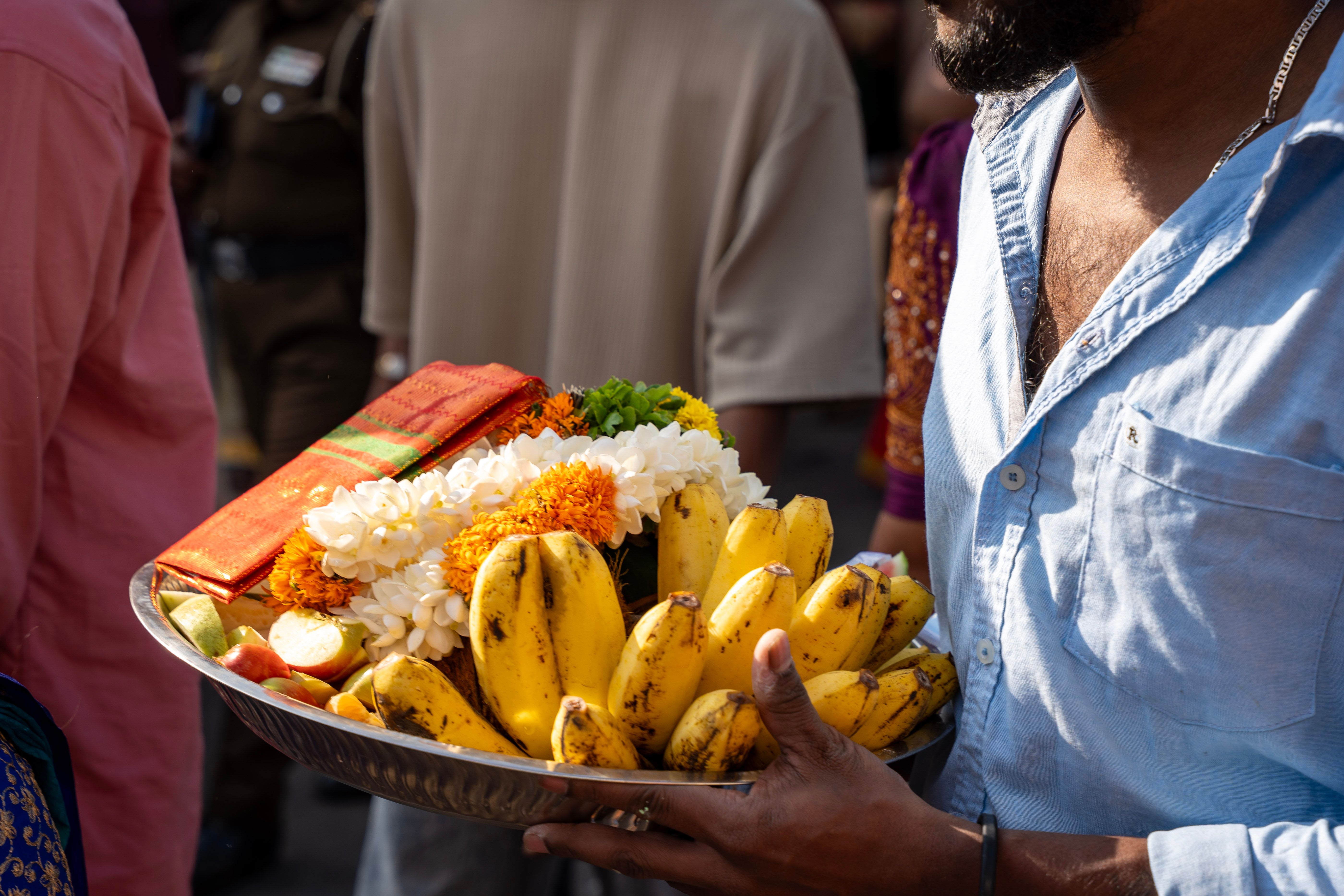 Traditional Indian Offering with Fruits and Flowers · Free Stock Photo