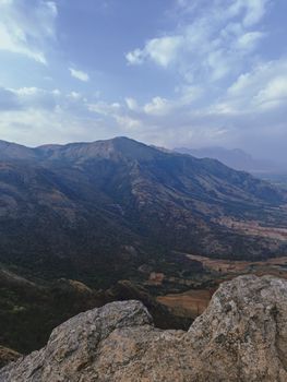Explore the breathtaking mountain landscapes of Ramakkalmedu, Kerala with this stunning view.