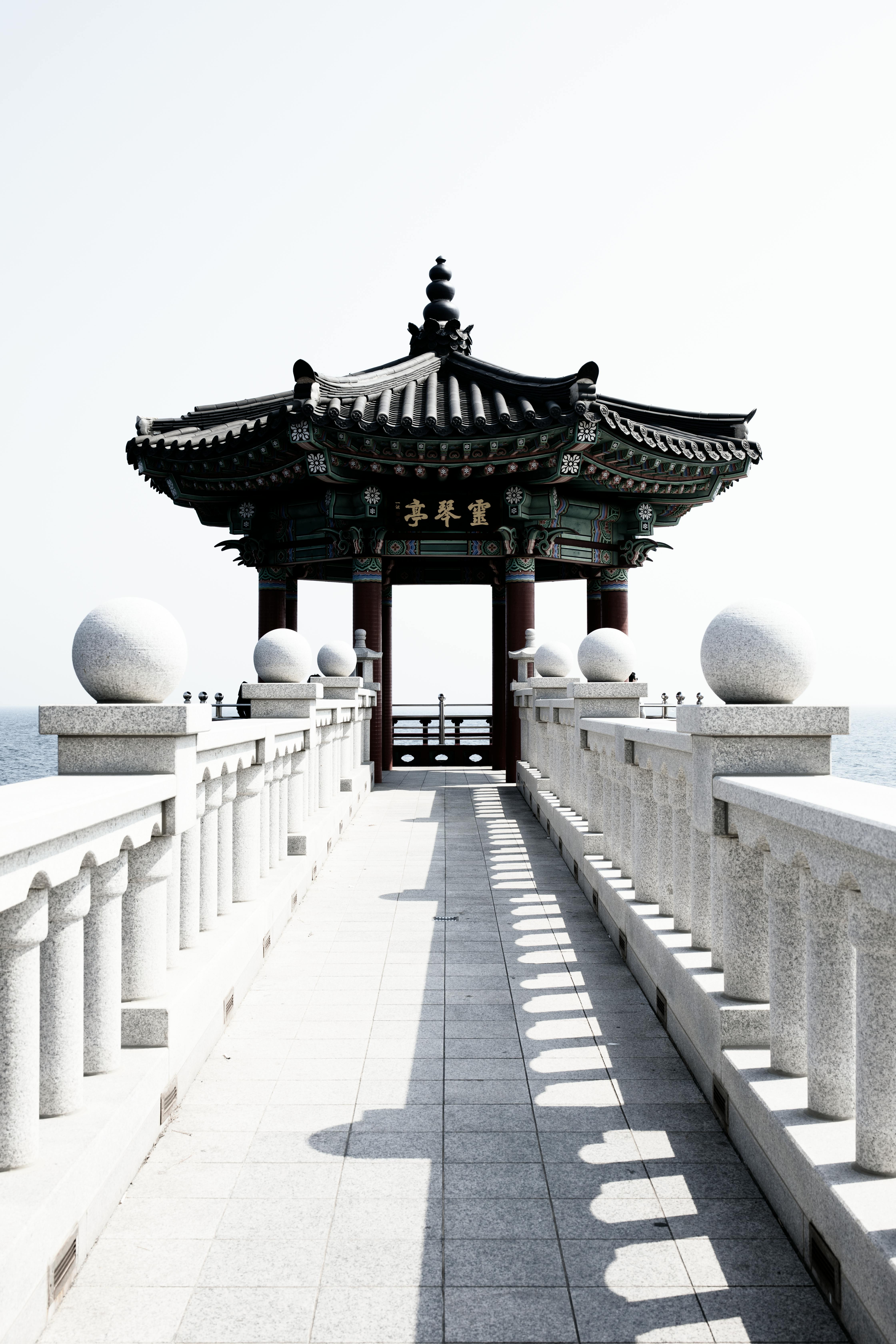 ฟรี ภาพทิวทัศน์อันงดงามของศาลาเกาหลีแบบดั้งเดิมริมทะเล เหมาะอย่างยิ่งสำหรับเป็นแรงบันดาลใจในการท่องเที่ยว คลังภาพถ่าย