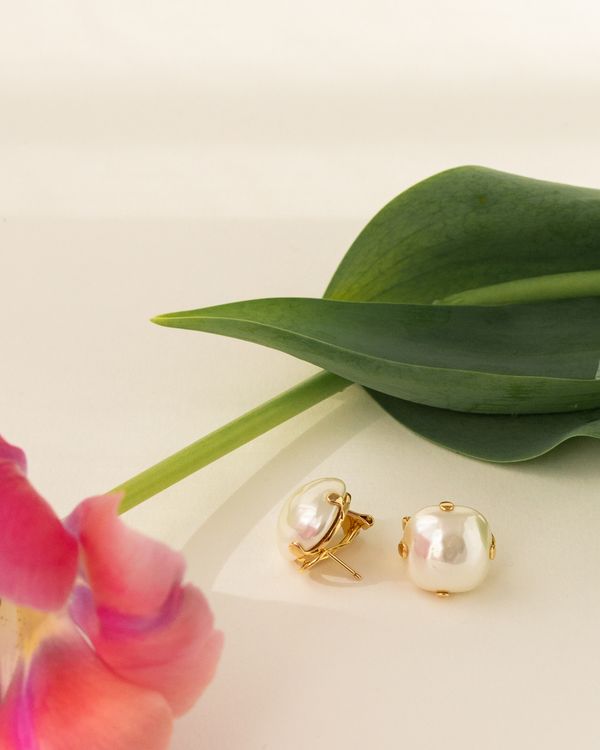 Pearl stud earrings classic jewelry