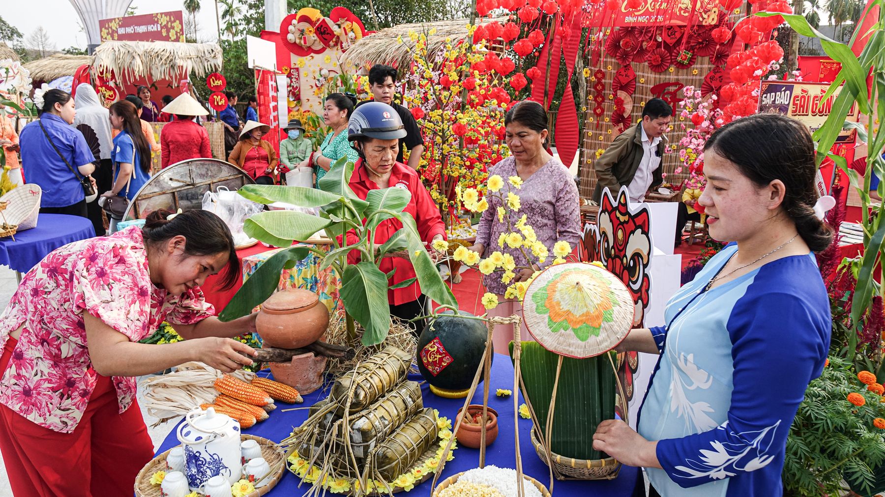 A vibrant market scene in Bình Dương, Vietnam, showcasing traditional foods and decorations during a festive celebration