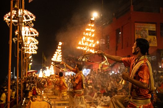 Evening Ganga aarti ceremony — Varanasi
