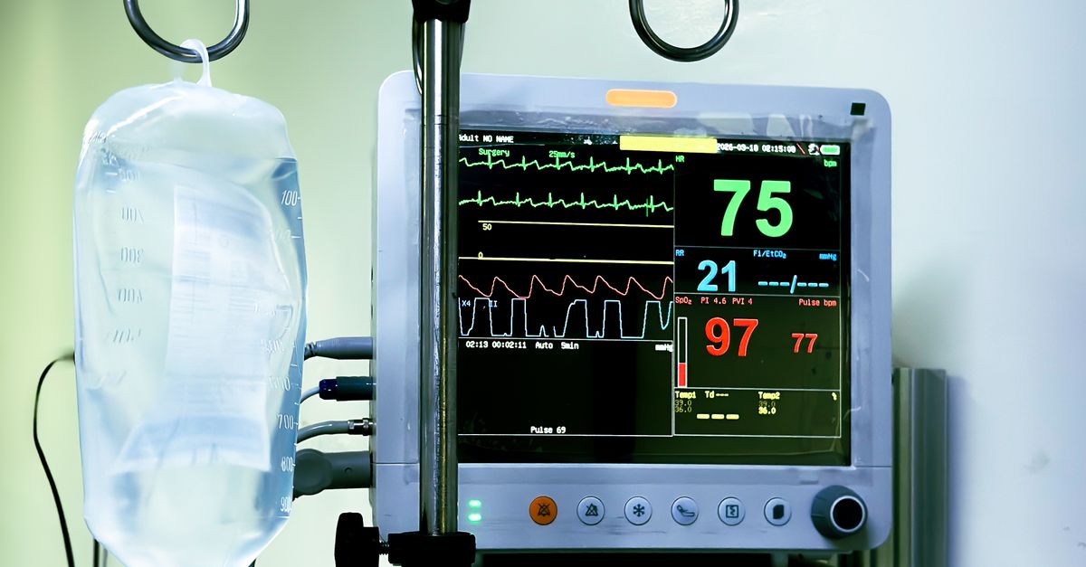 Iv Line Monitor Hospital Monitor with IV Drip in Cebu City Clinic · Free Stock Photo