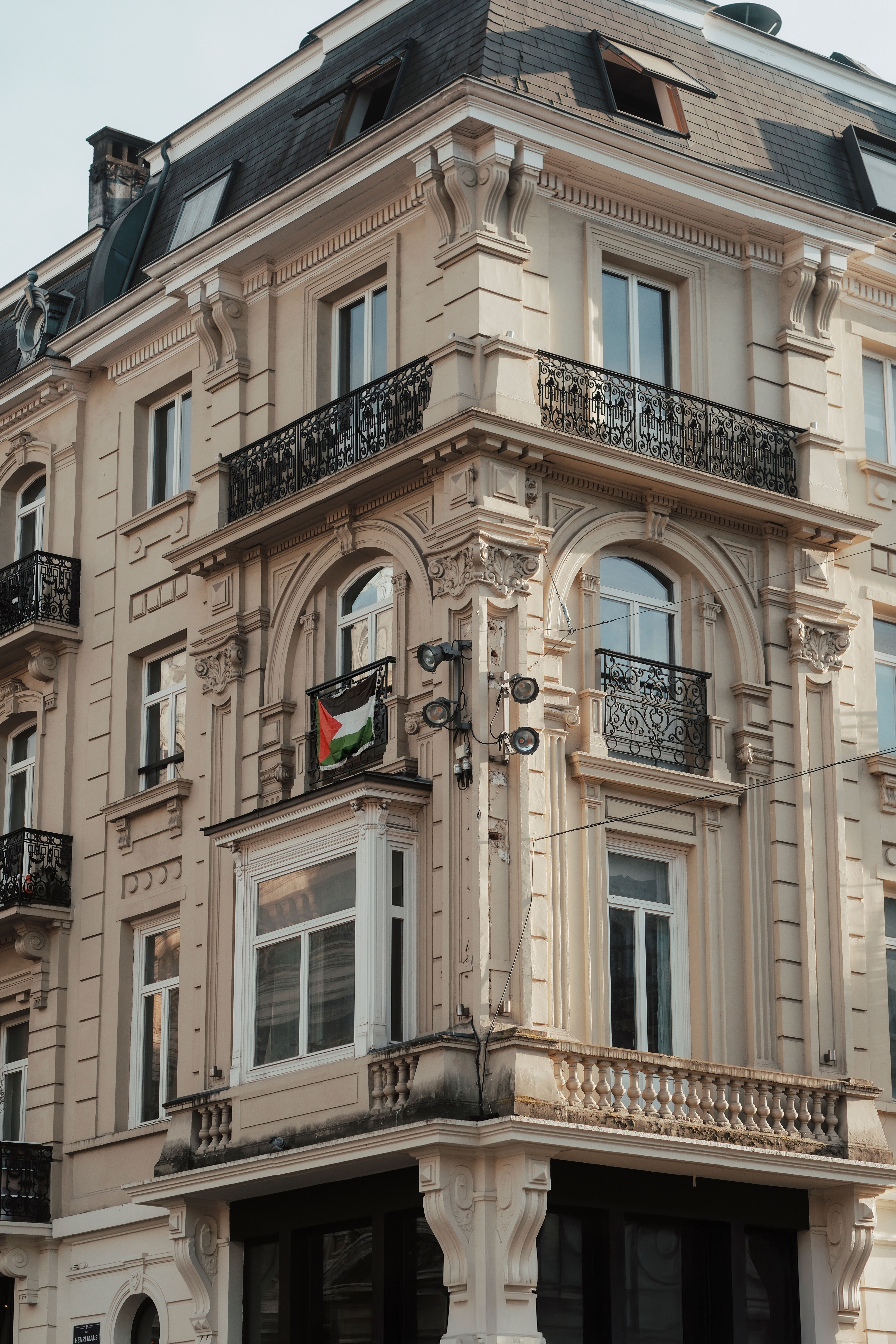 Elegant European Building in Brussels · Free Stock Photo