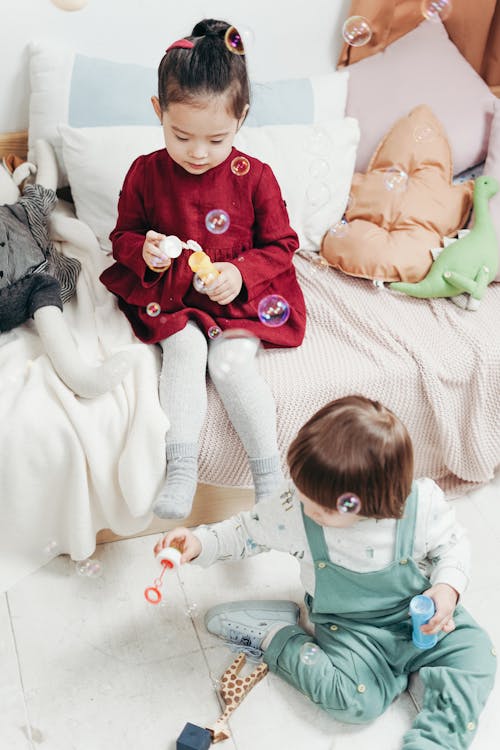 Free Kids playing Stock Photo