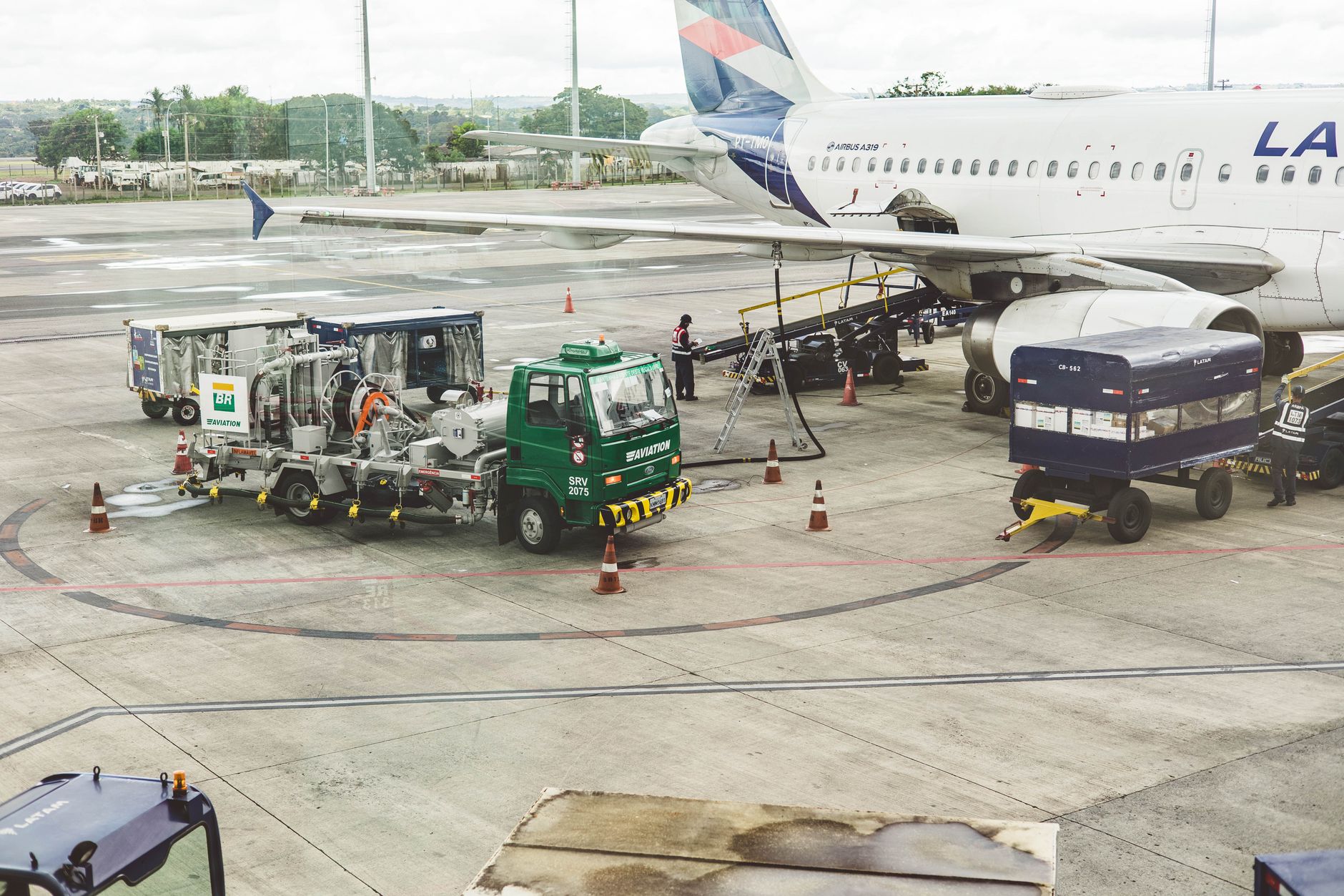 Costo del <em>jet fuel</em> approfondisce le perdite della TAP a 99,2 milioni nel semestre