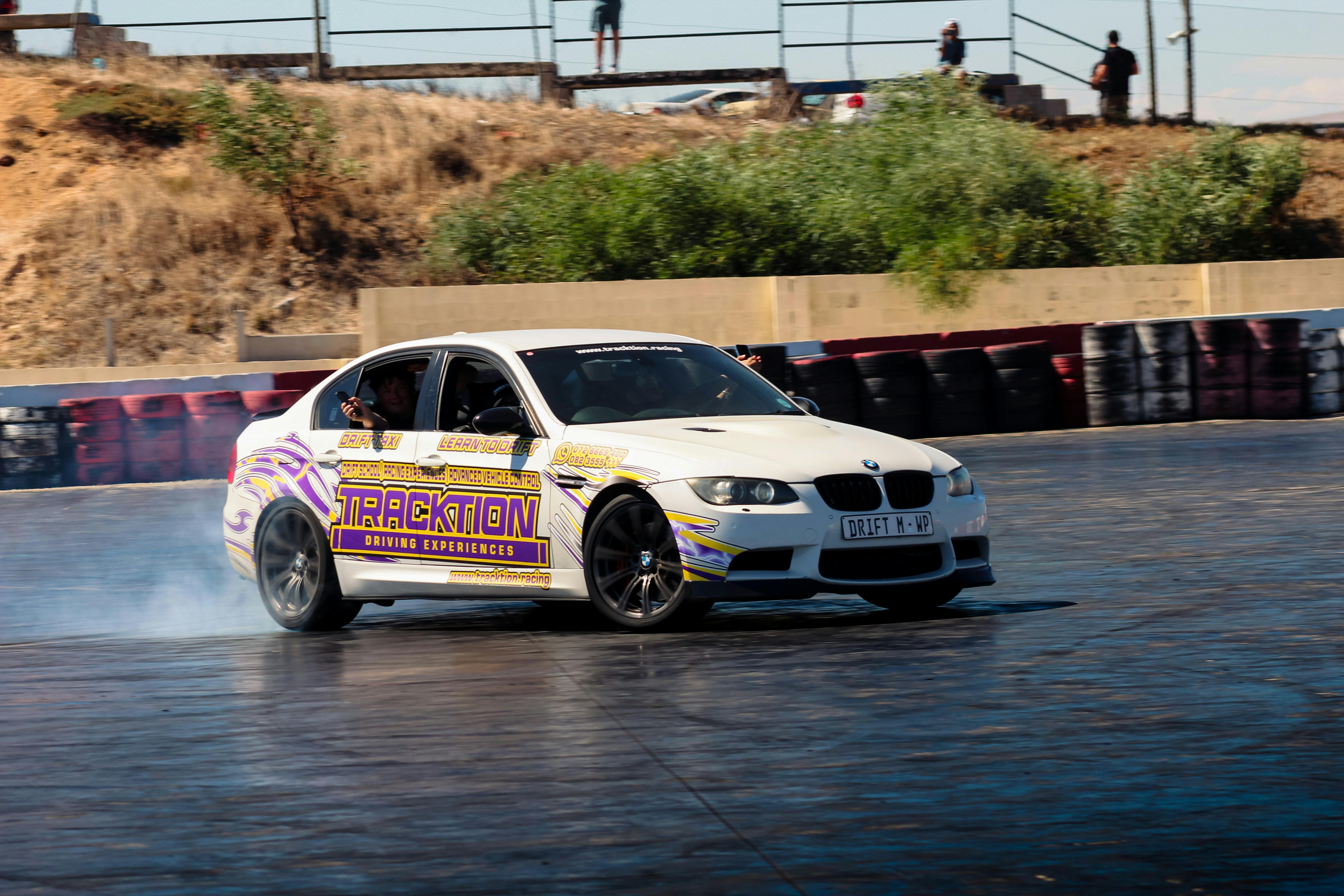 무료 @집 밖의, 경마장, 경쟁의 무료 스톡 사진