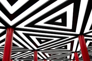 Black and White triangle Pattern