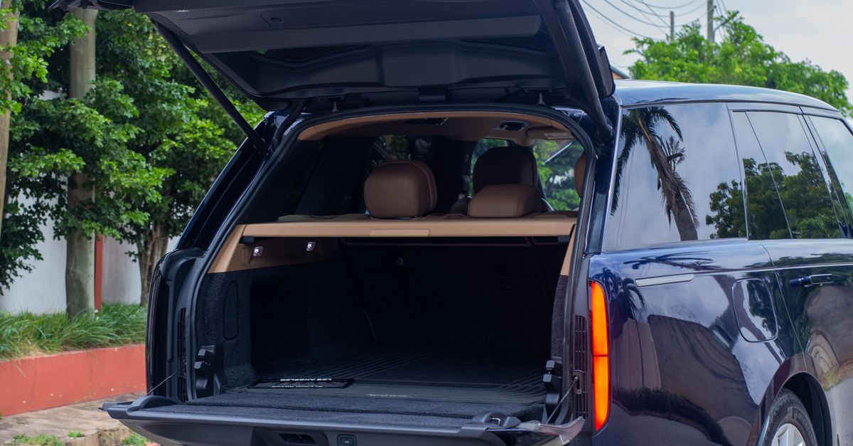 Professional Automotive Studio Photos