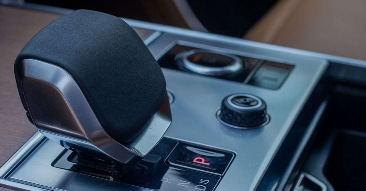 Luxury SUV Interior Gear Selector Close-up · Free Stock Photo