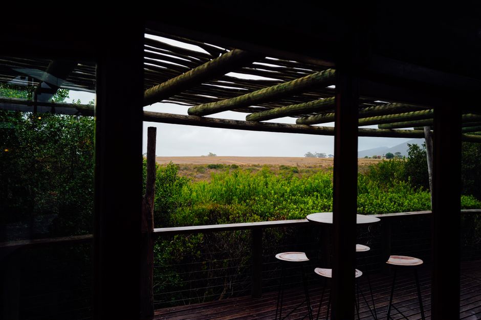Moderne pergola met intrekbaar dak geopend. Moderne pergola met intrekbaar dak geopend.
