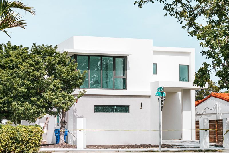 Miami interior flowing toward a shaded outdoor terrace