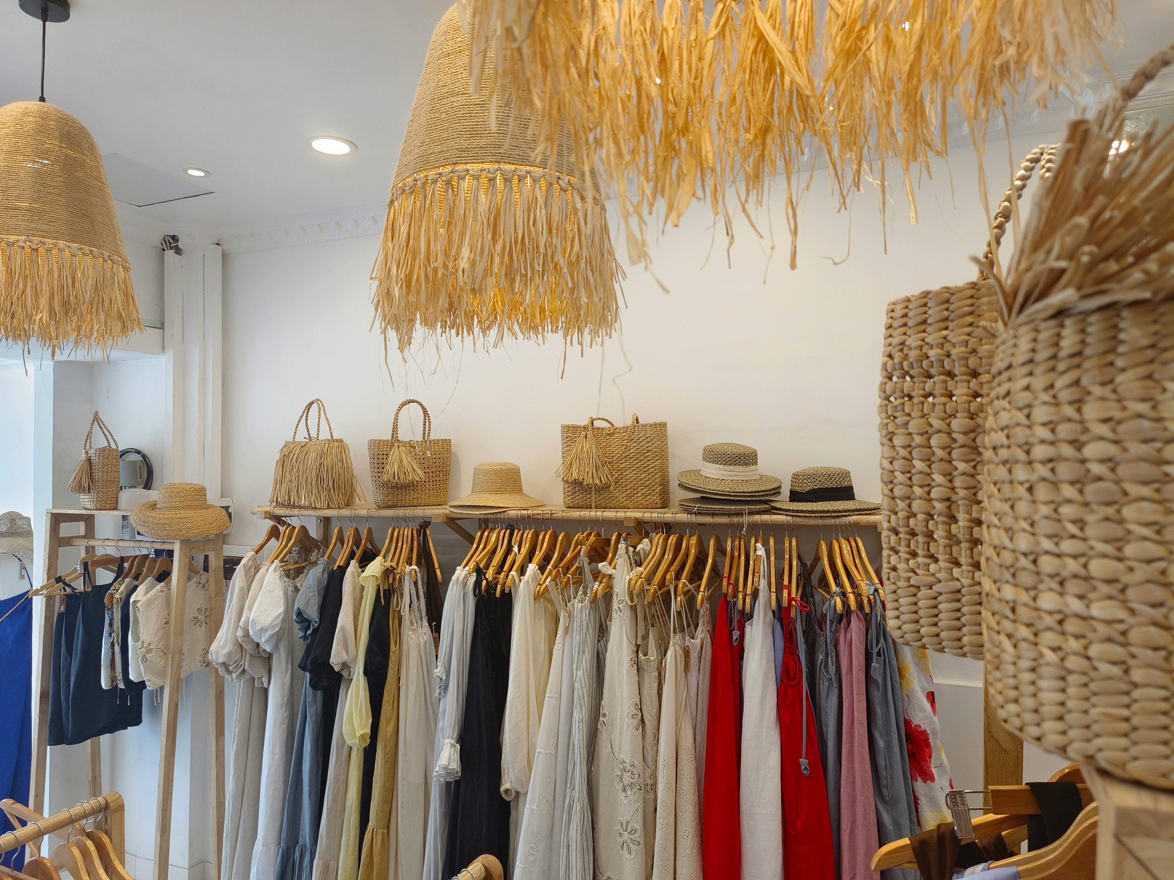general lifestyle shop los angeles — Photo by Christian Mueller on Pexels