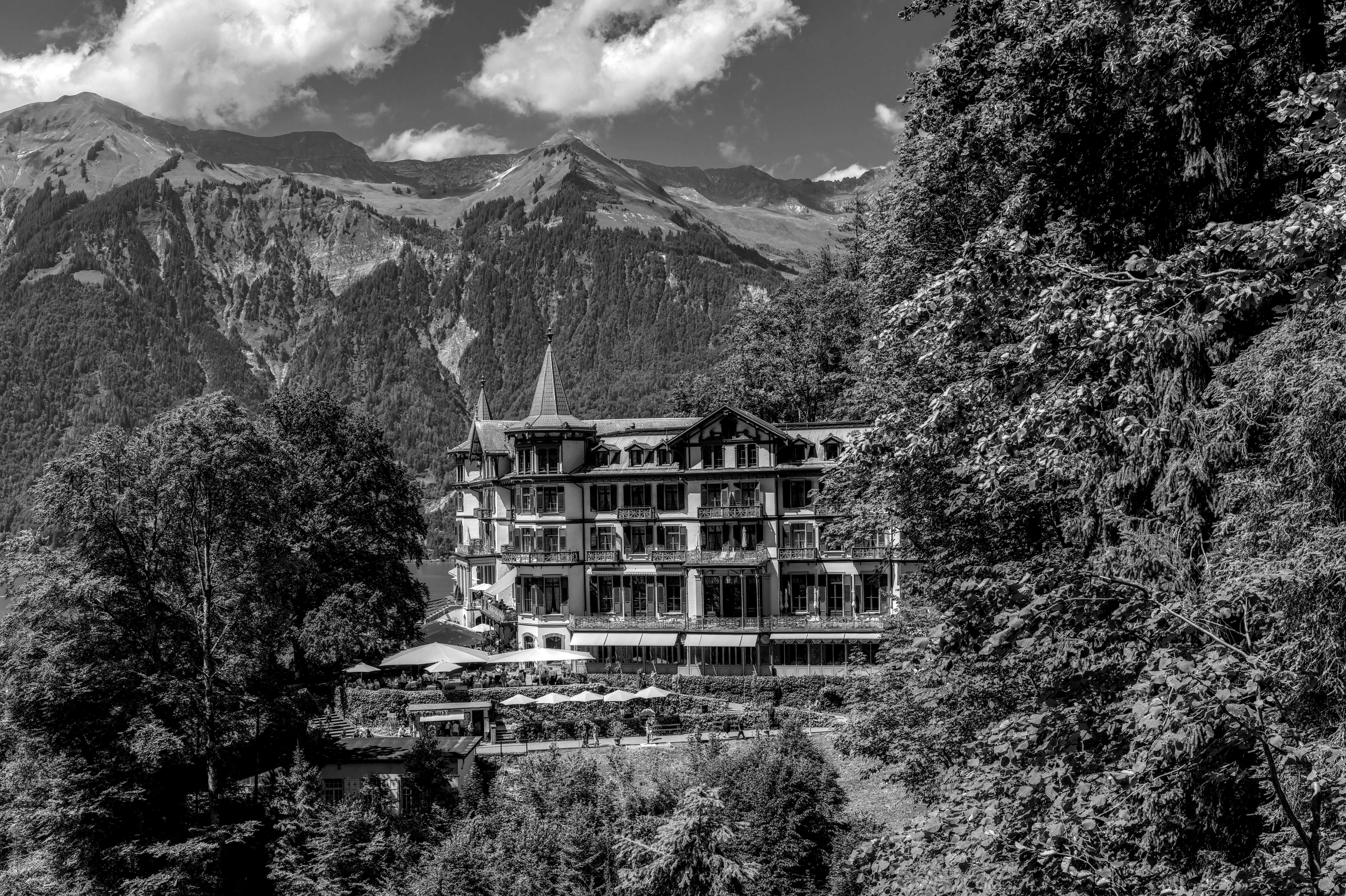 2026 Hotel &amp; Event Deals in California This Summer — Photo by Jean-Paul Wettstein on Pexels