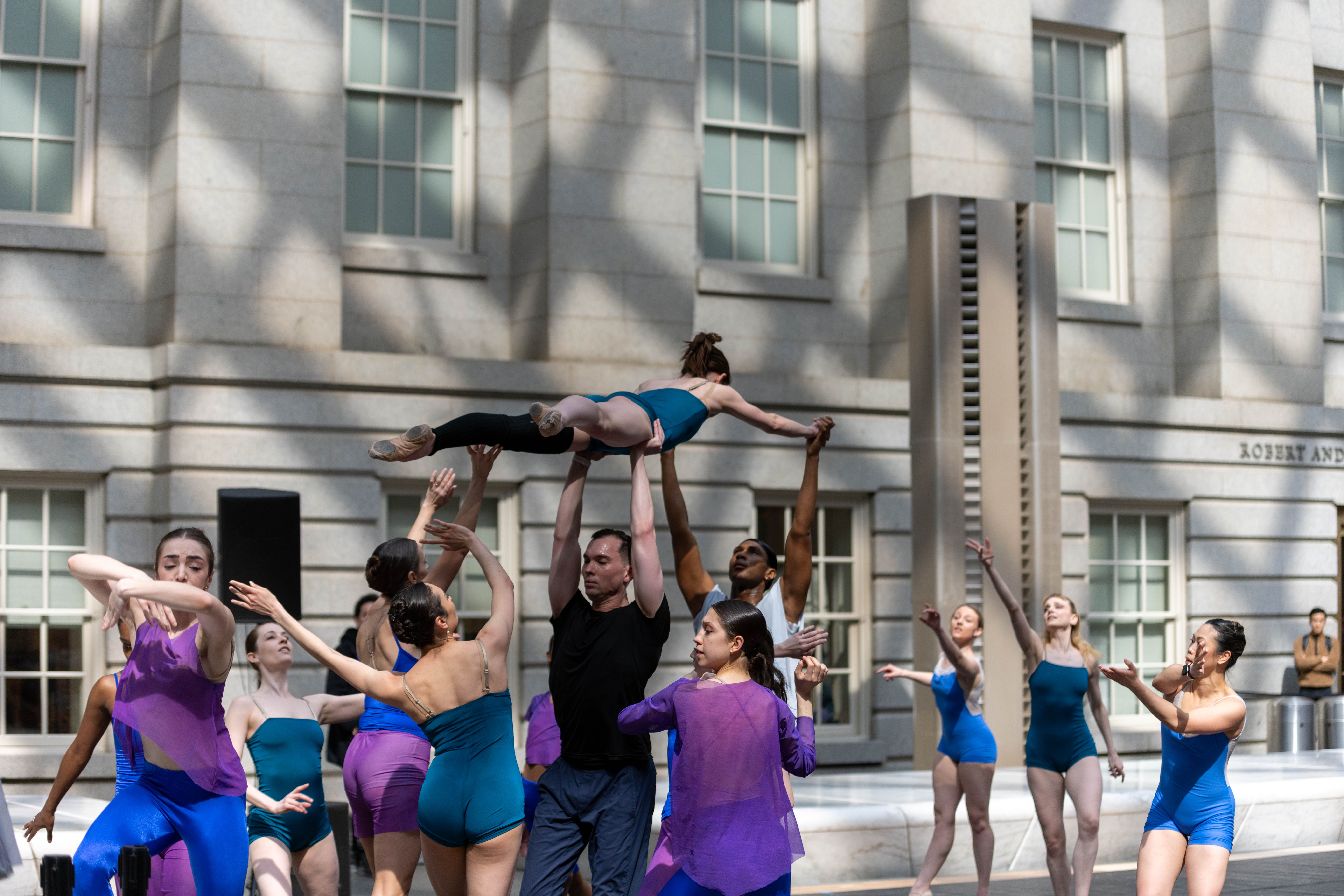 Dynamic Outdoor Dance Performance in Washington, D.C. · Free Stock Photo
