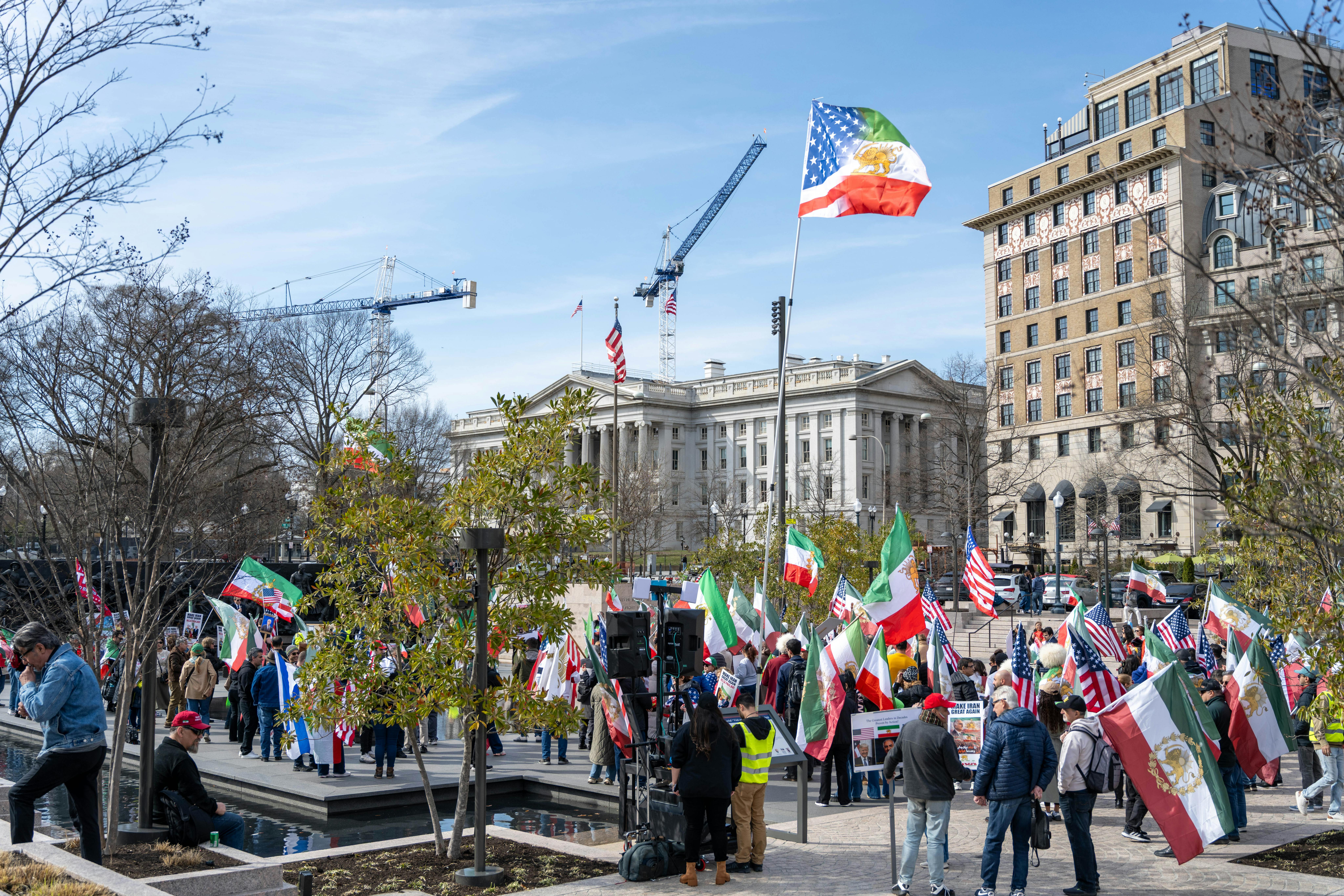 Public Opinion Review: Americans' Reactions to the Word 'Socialism' — Photo by Quang Vuong on Pexels