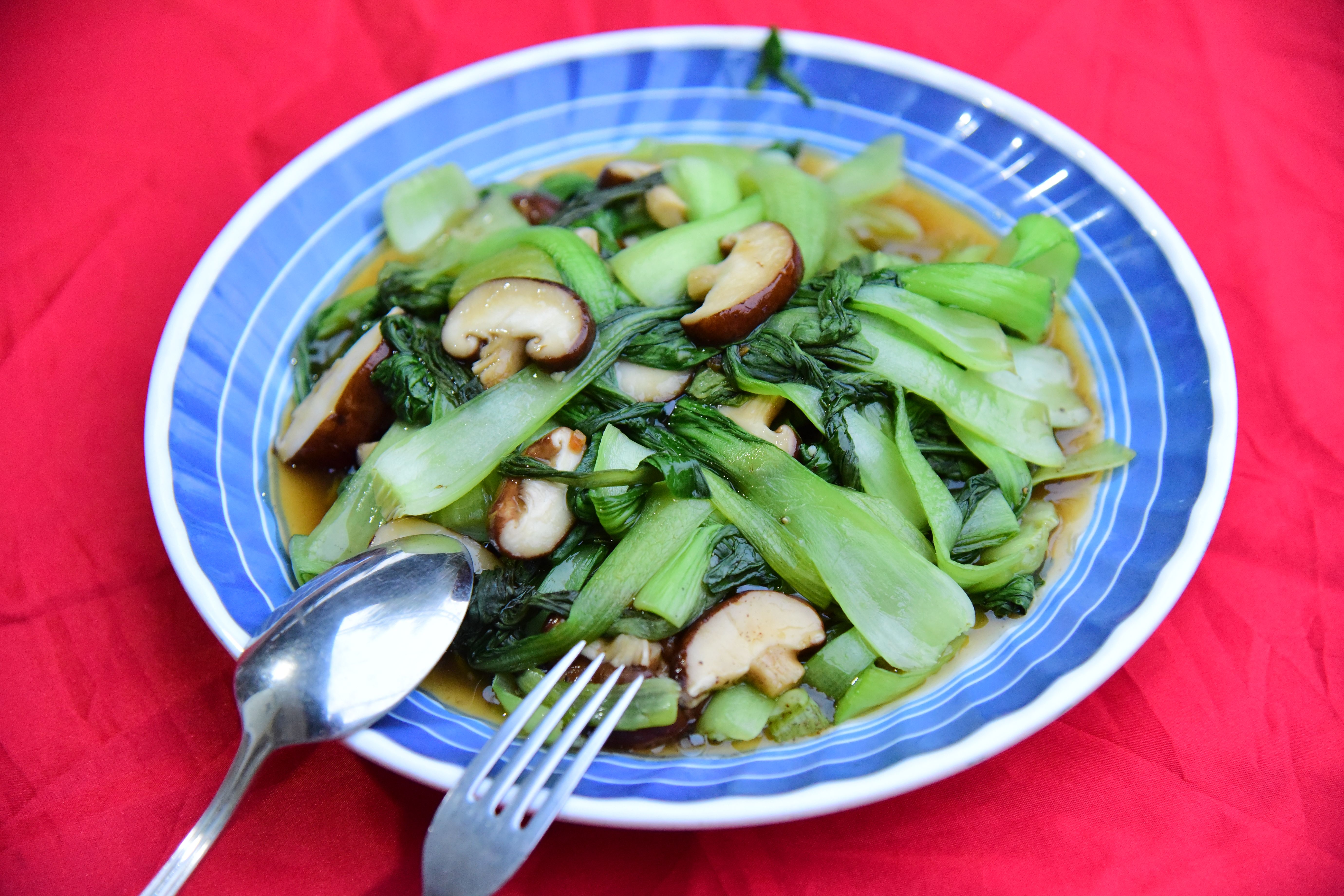 Steamed Kung Pao Chicken with Bok Choy