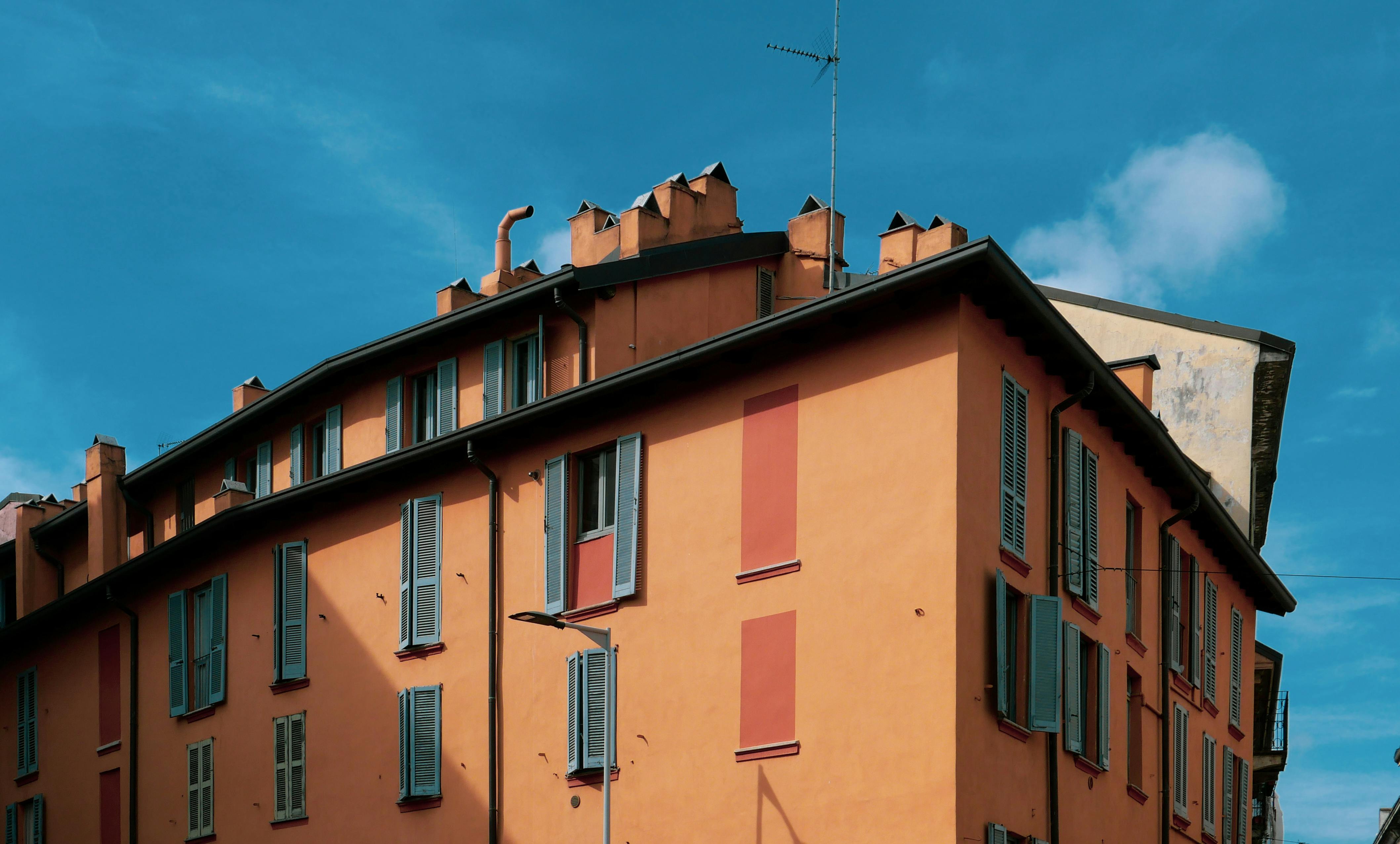 Top Rental Property Management Software to Streamline Your Landlord Tasks in 2025 — Photo by Chanwit Modsompong on Pexels