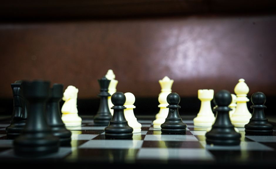 chess board pieces strategy