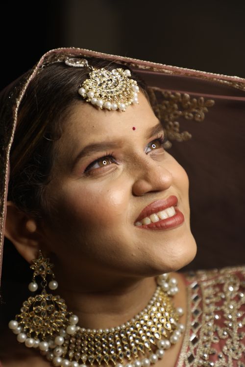 Smiling Bride in Traditional Indian Attire · Free Stock Photo
