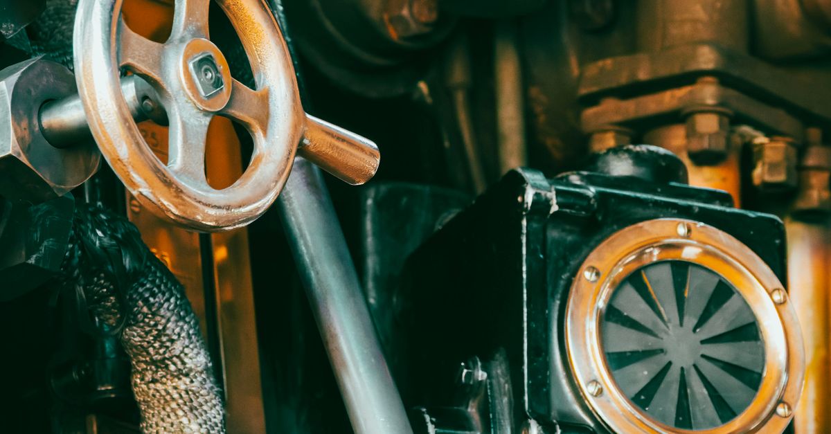 Engine Control Images Vintage Steam Engine Controls Close-Up · Free Stock Photo