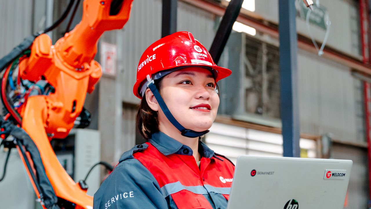 AI Industry Weekly Watch: PLC Flaws, Robot Factories, and the Demo-to-Floor Gap