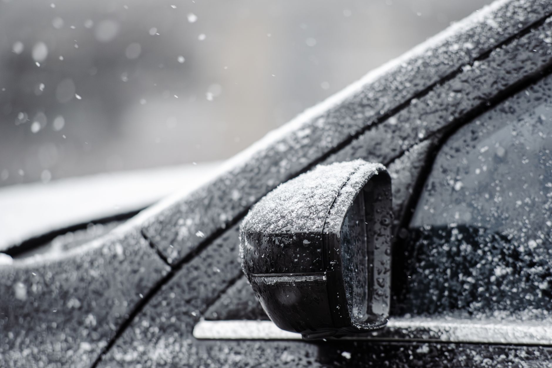 Atenționare meteo: Vânt puternic și grindină în regiune