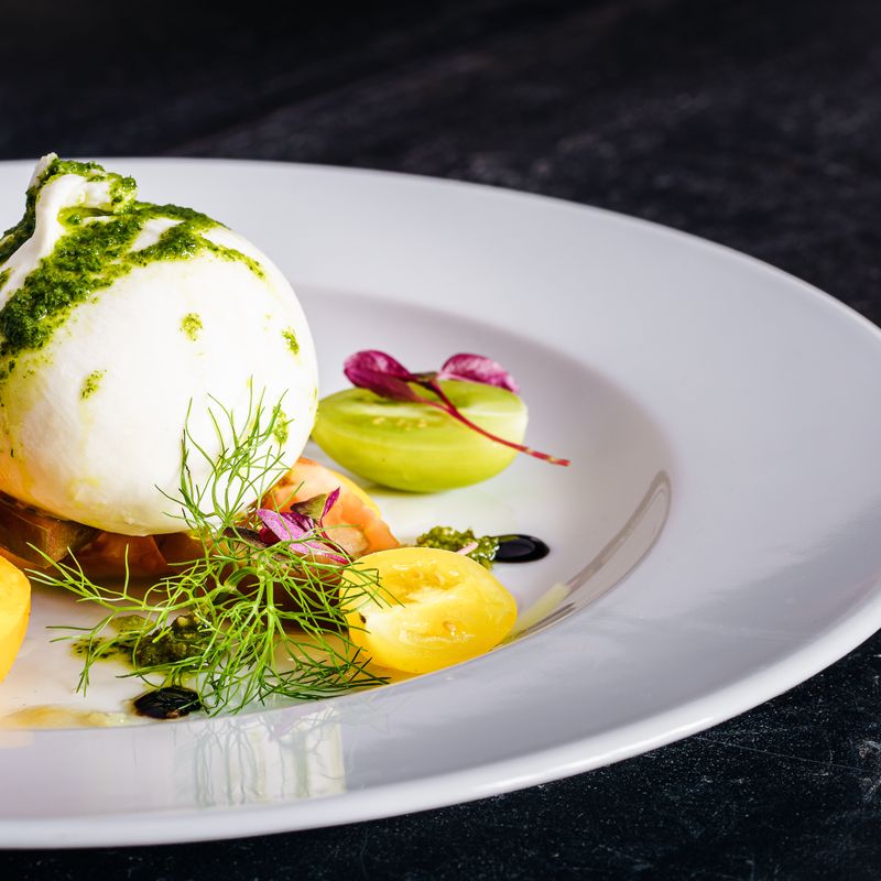 30-Minute Sourdough Discard Burrata and Heirloom Tomato Crisps