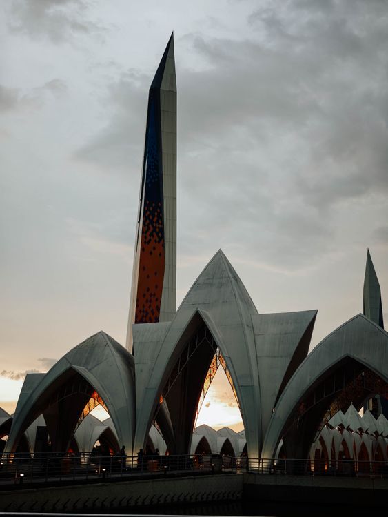 Example Spire Building Modern Architectural Spire at Sunset · Free Stock Photo