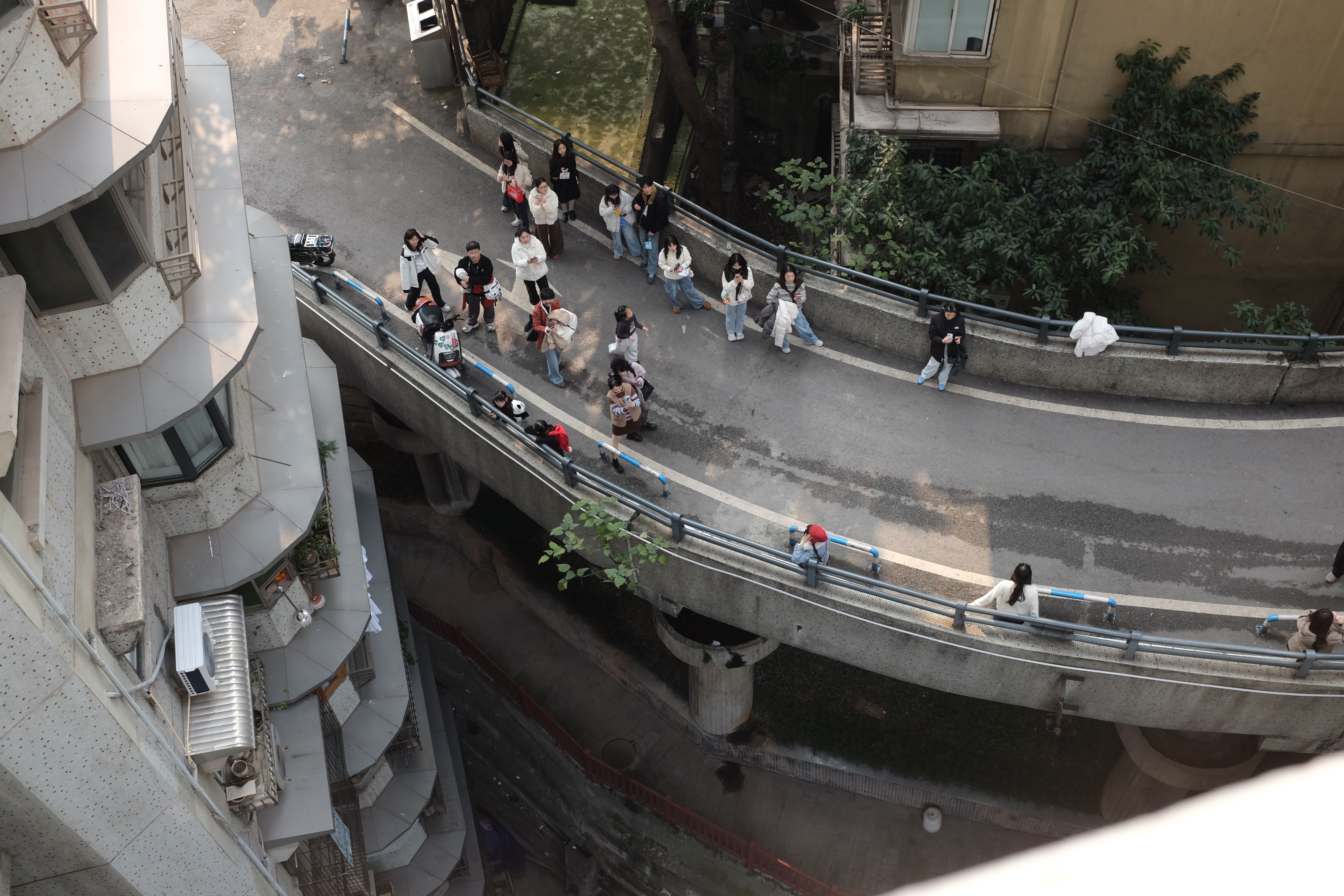 CMC clears 313 footpath encroachments under Walk Free drive