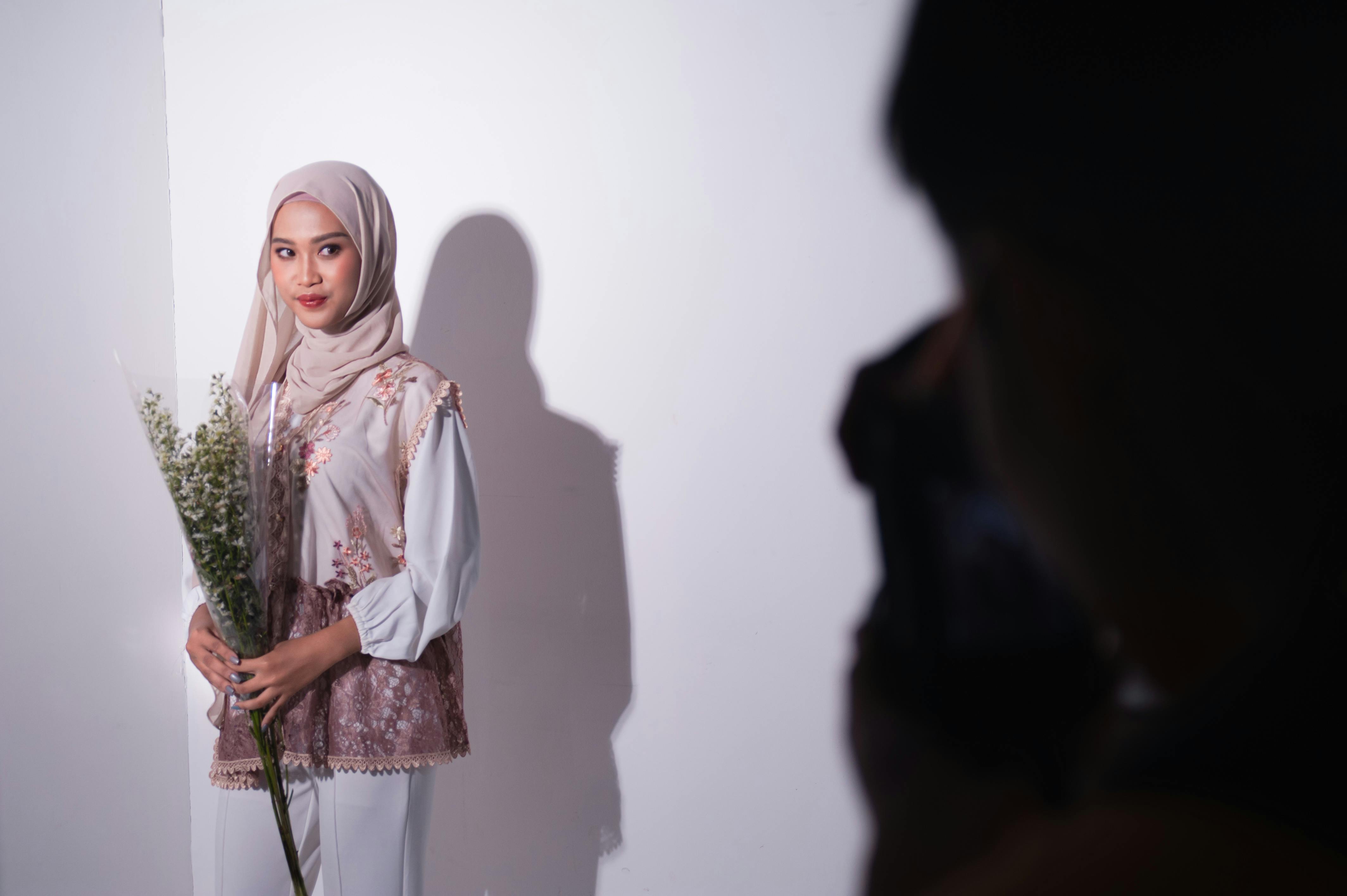 MORN, 8485, Basht, Jasmine Myra and Quiet Light lead this week's New Music Discovery playlist — Photo by Novantri Muhen on Pe
