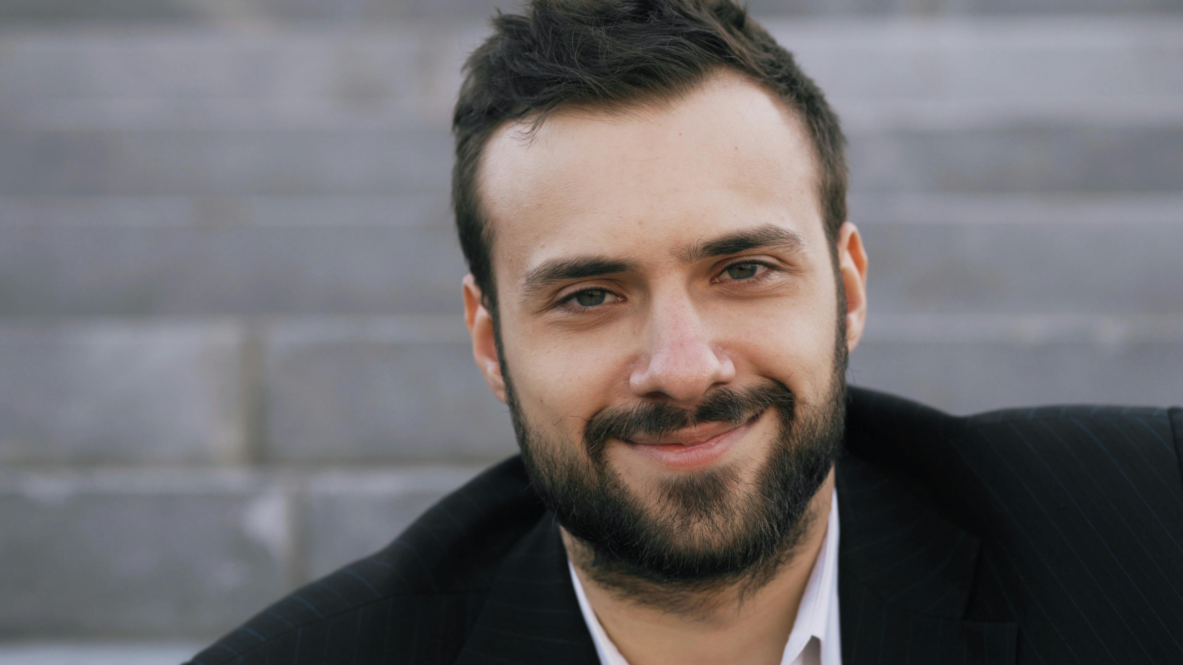jimmy kimmel — Photo by Vitaly Gariev on Pexels