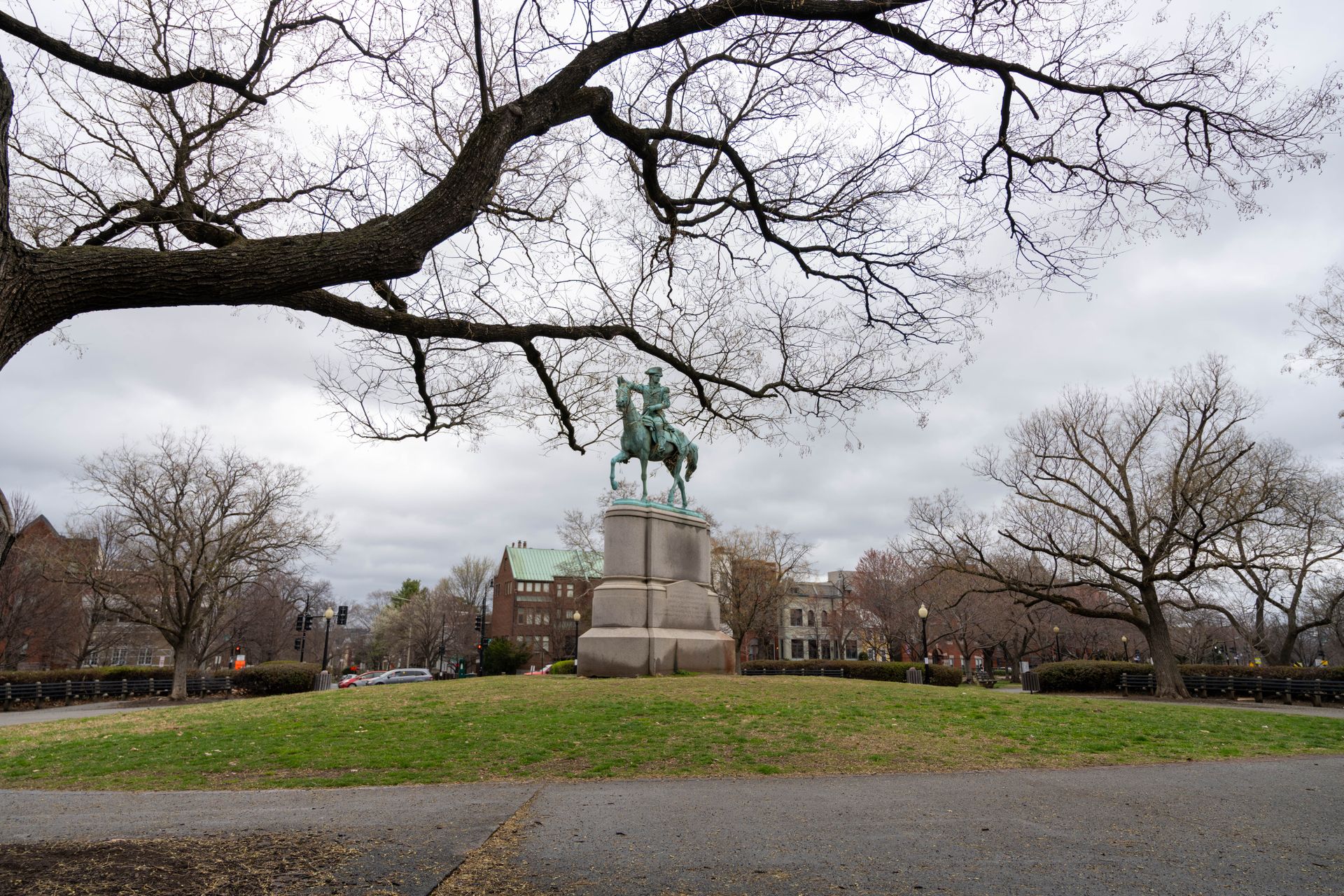 Closest hotels to the Smithsonian National Zoo, Washington DC: Woodley Park, Adams Morgan, and Kalorama picks
