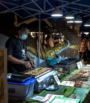 Sunday Walking Street à Chiang Mai, Thaïlande