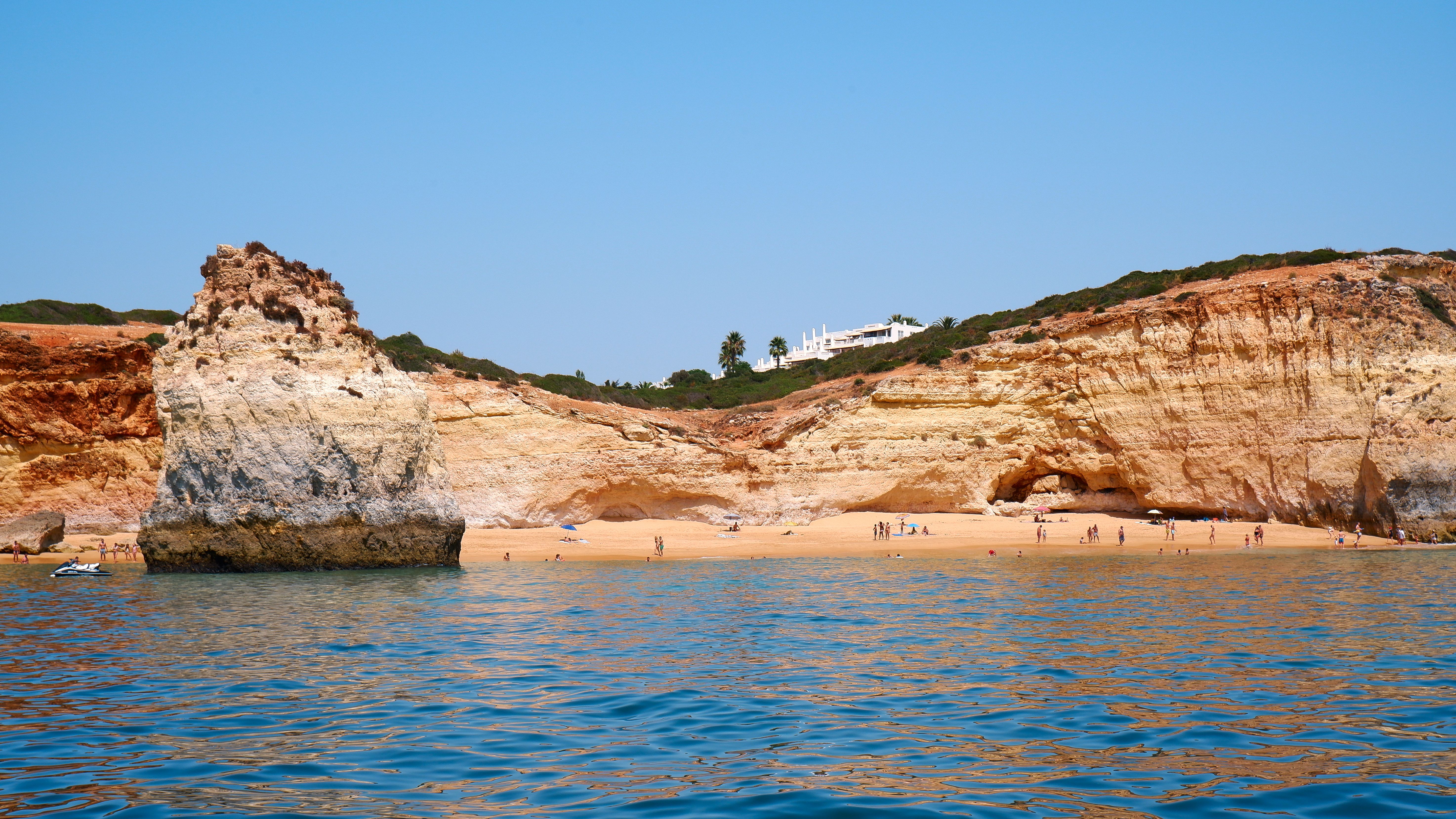 Portugal rules out remote working and reducing air travel due to fuel prices — Photo by Nils Rotura on Pexels