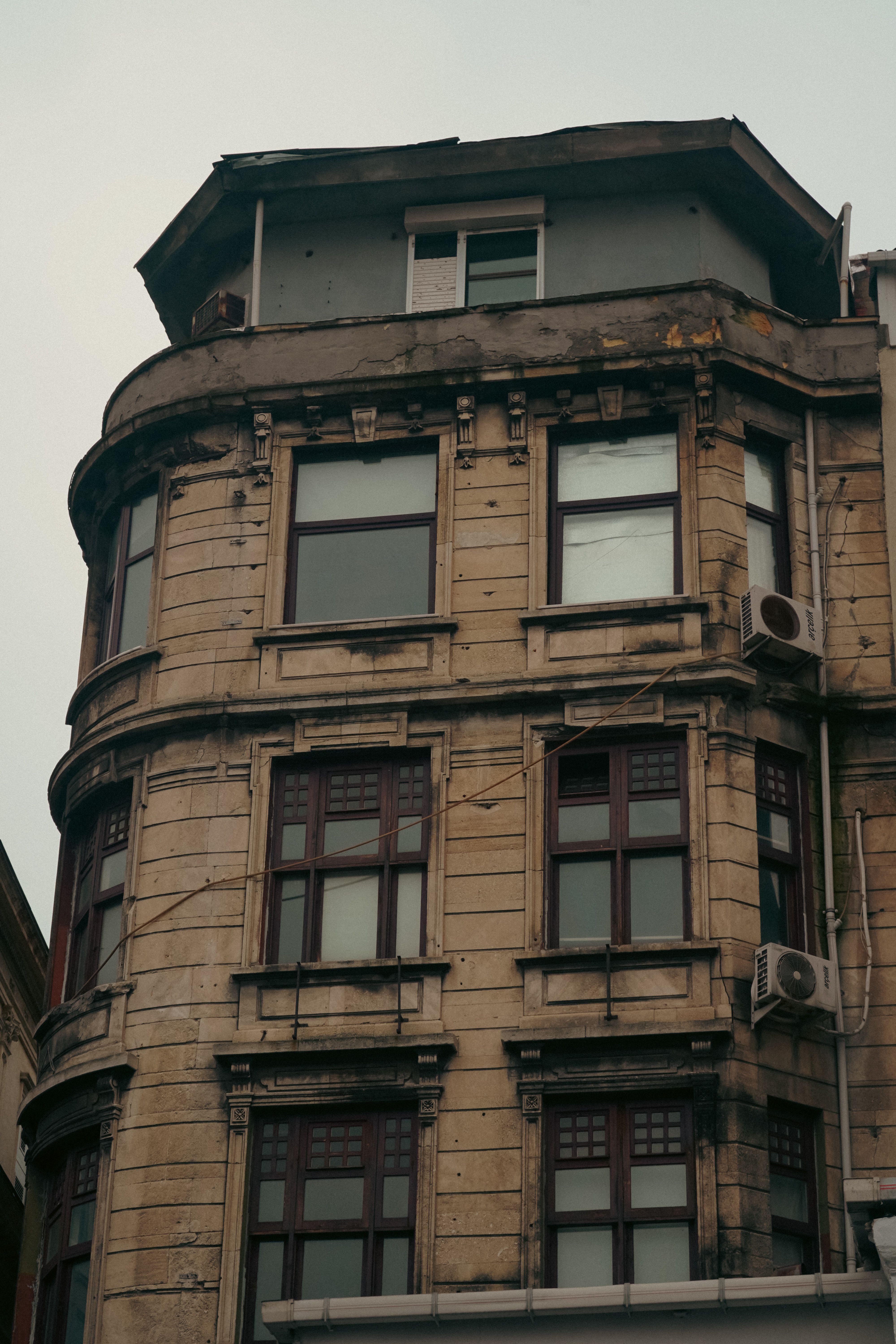 Historical European Building Facade Architecture · Free Stock Photo