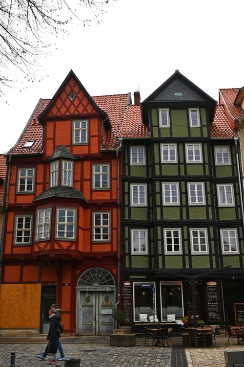 Free Colorful half-timbered houses in Quedlinburg, Germany, showcasing historic architecture. Stock Photo