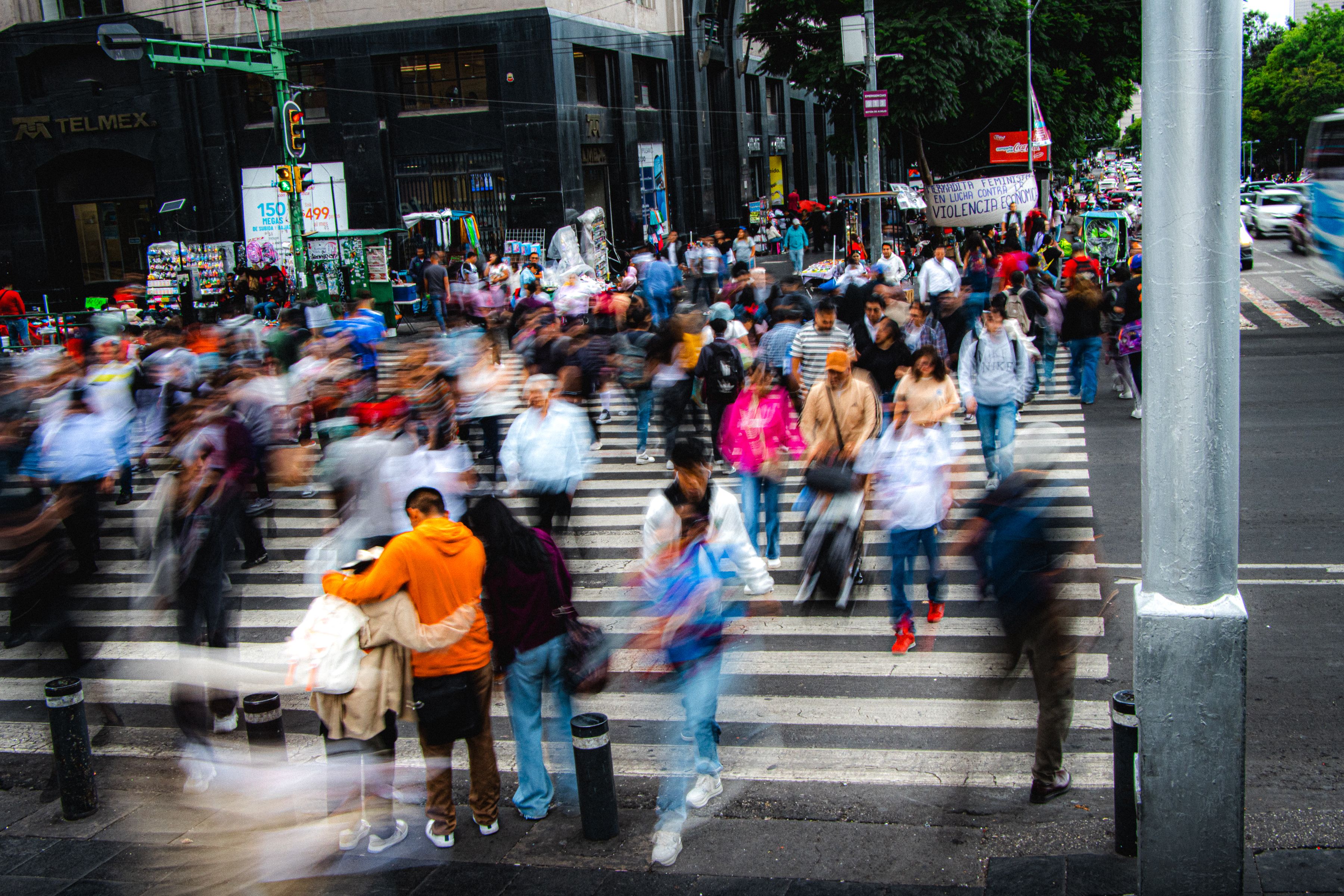 Crowded City Crosswalk Photos, Download The BEST Free Crowded City ...