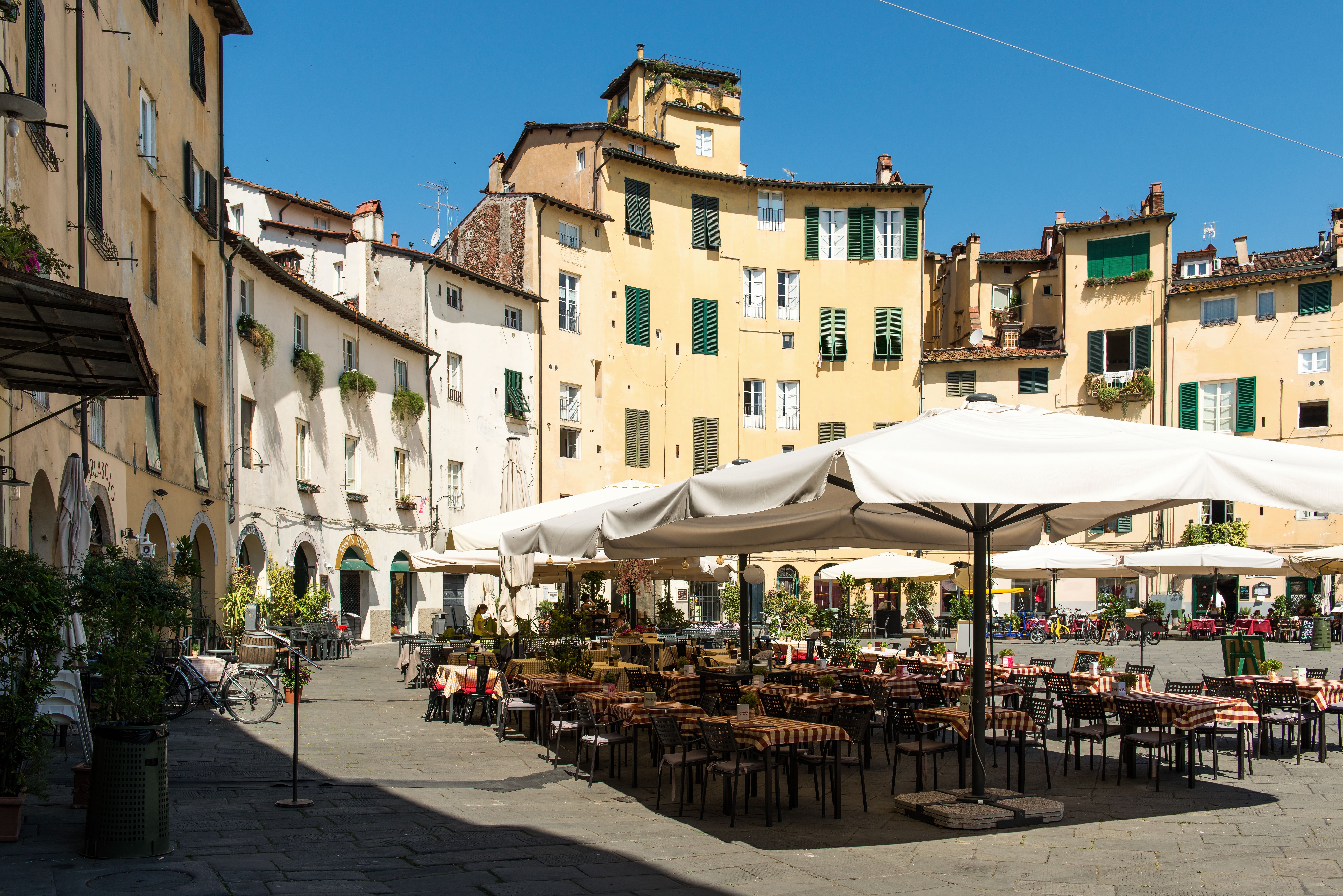 How to Combine Florence and Lucca in One Trip
