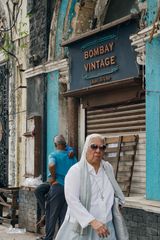 Outside Bombay Vintage café, Colaba