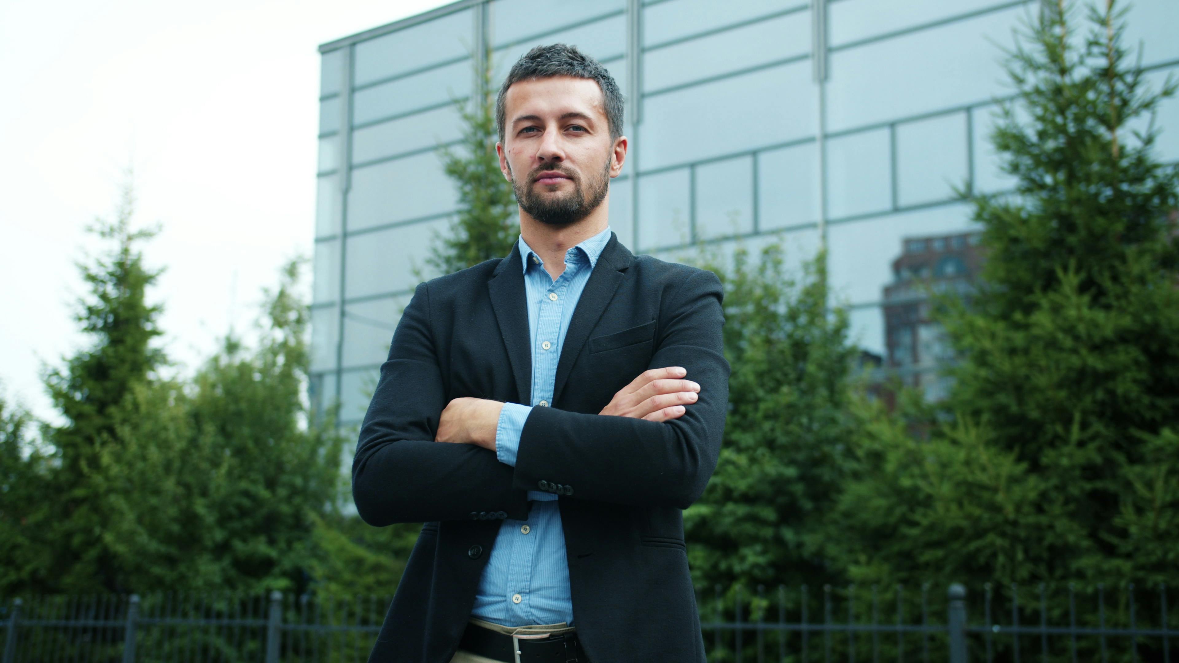 How are people affording houses in today's market? 10 expert-backed tips for buyers.