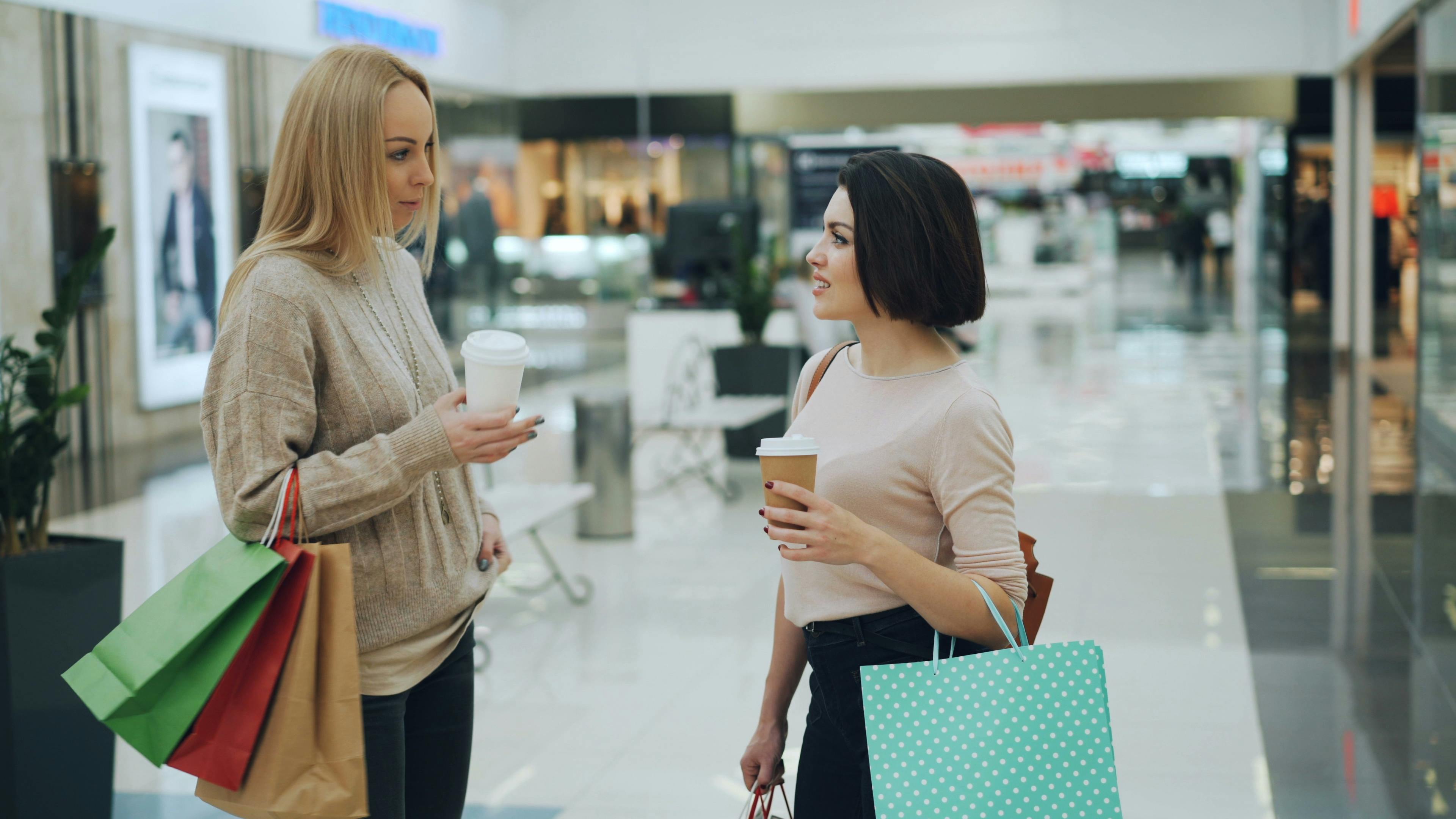 general lifestyle shop los angeles phone number — Photo by Vitaly Gariev on Pexels
