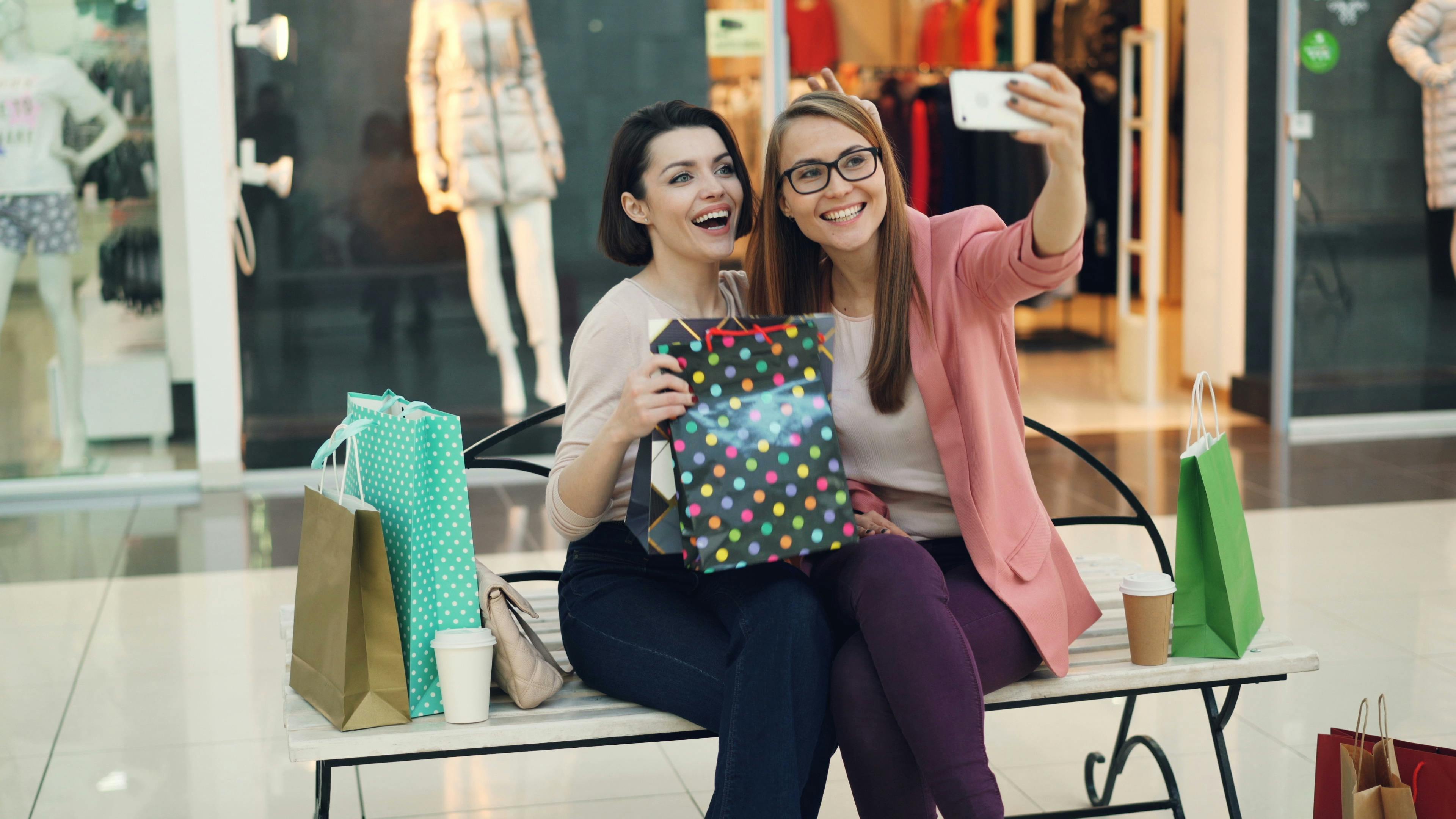Amazon Alternatives: 21 Places to Shop Online Other Than Amazon — Photo by Vitaly Gariev on Pexels
