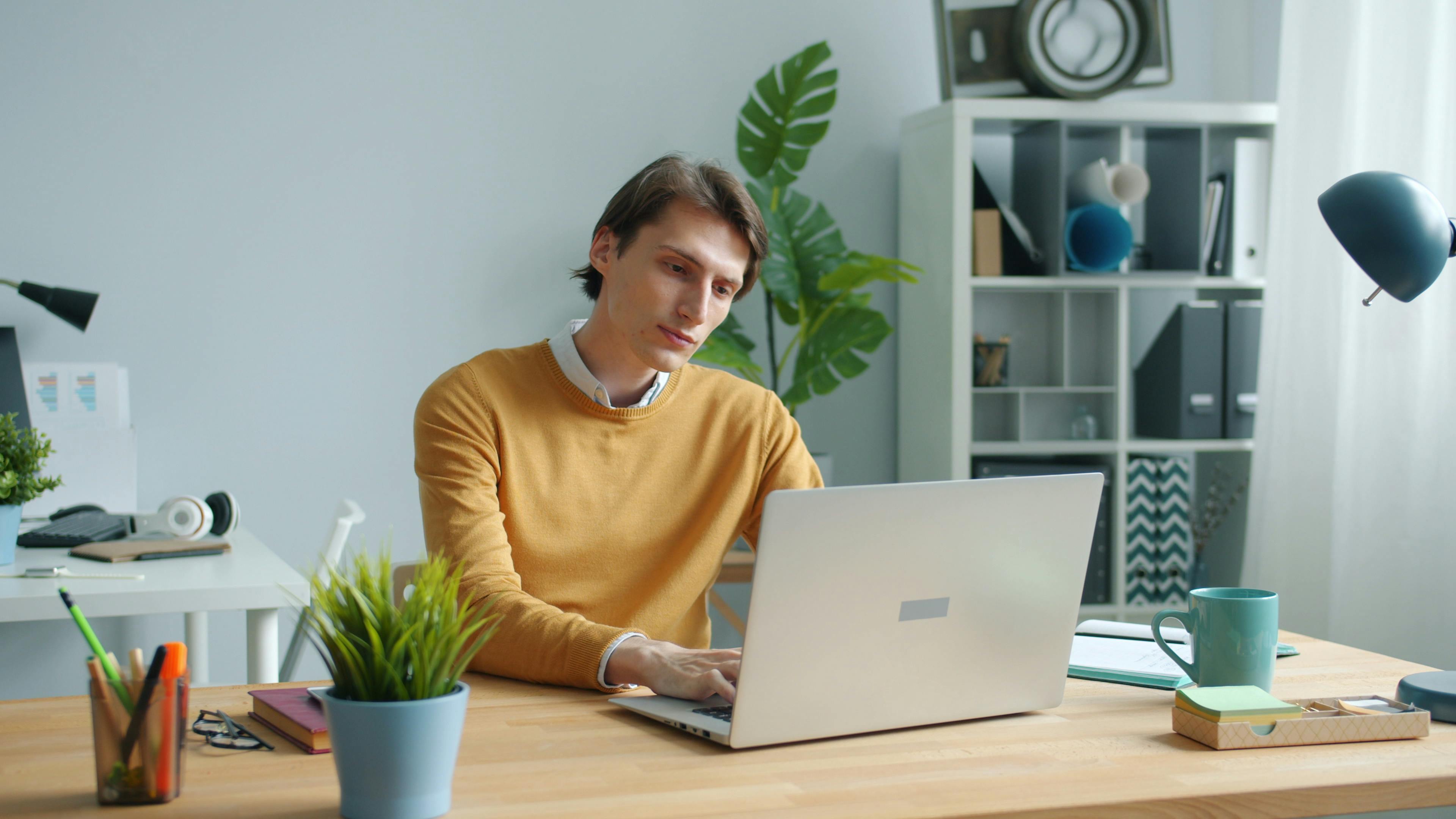 Working From Home and Productivity: Insights From the 2025 Remote Work Study — Photo by Vitaly Gariev on Pexels