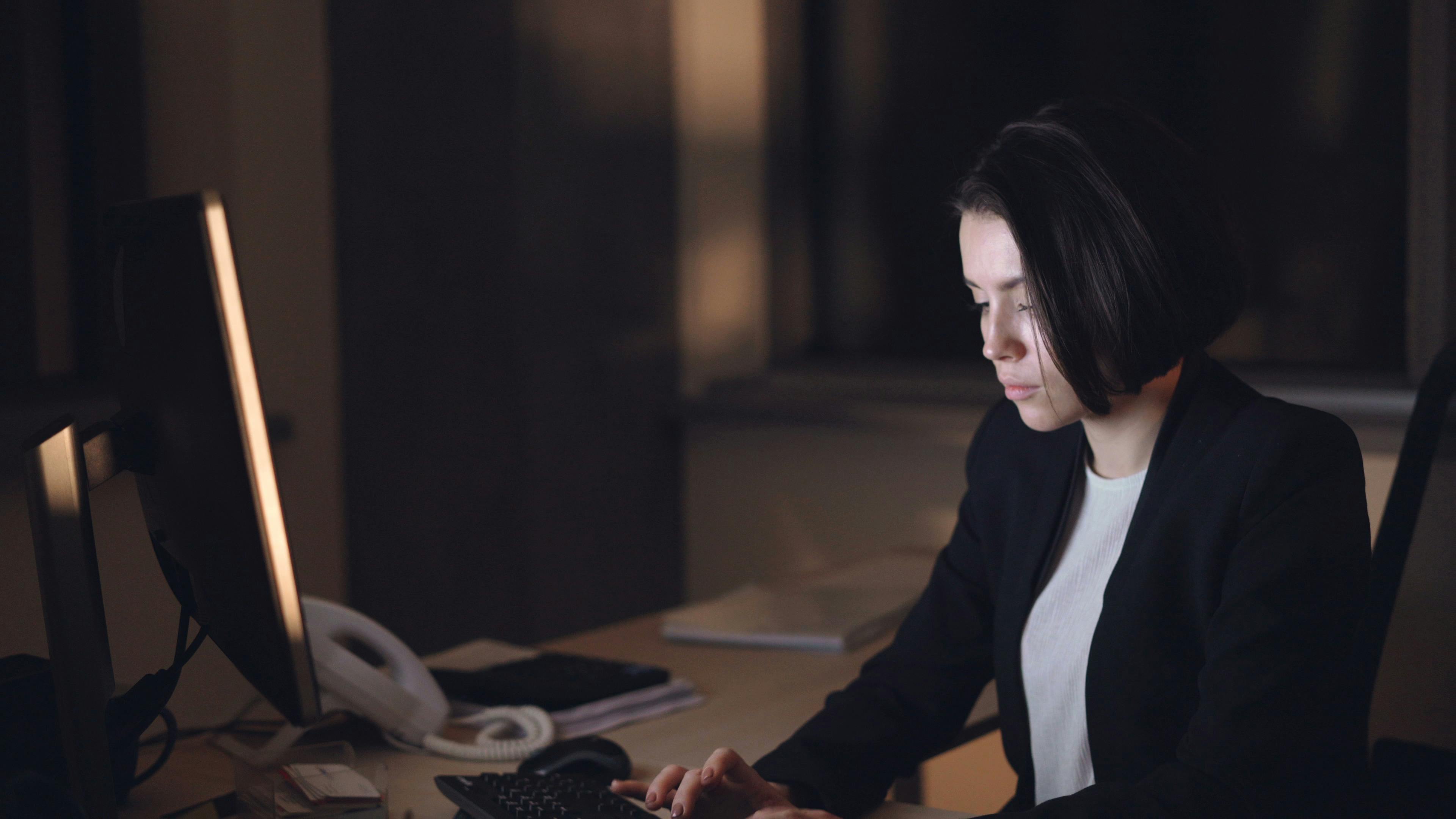 The Shifting Workplace: 5 Skills You Need to Thrive in 2025