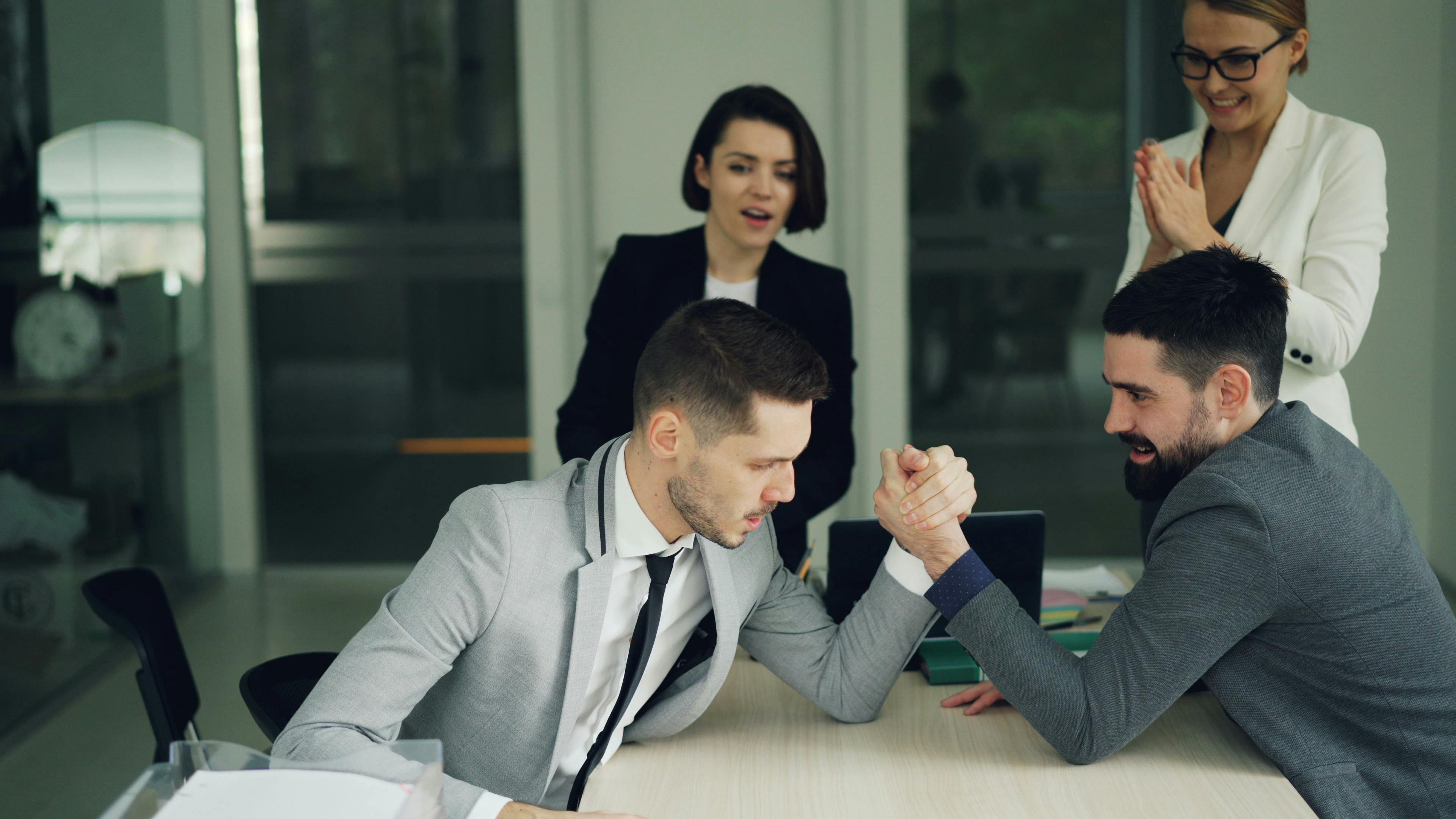 When employee engagement gets cut, who’s to blame? — Photo by Vitaly Gariev on Pexels