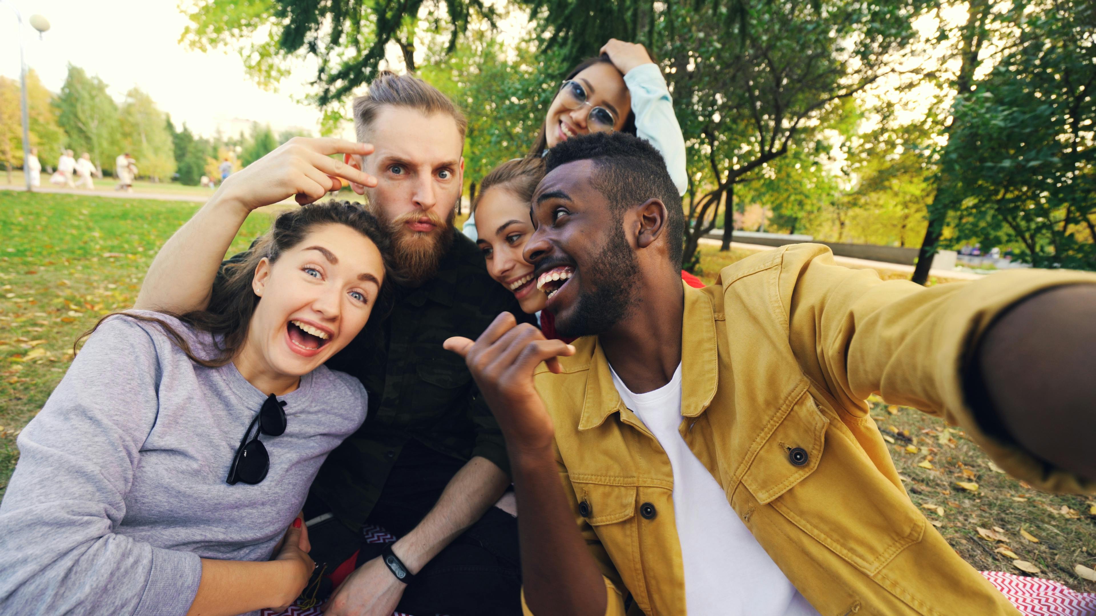 Young adults’ priorities in motion: balancing sustainable mobility with urban demands — Photo by Vitaly Gariev on Pexels