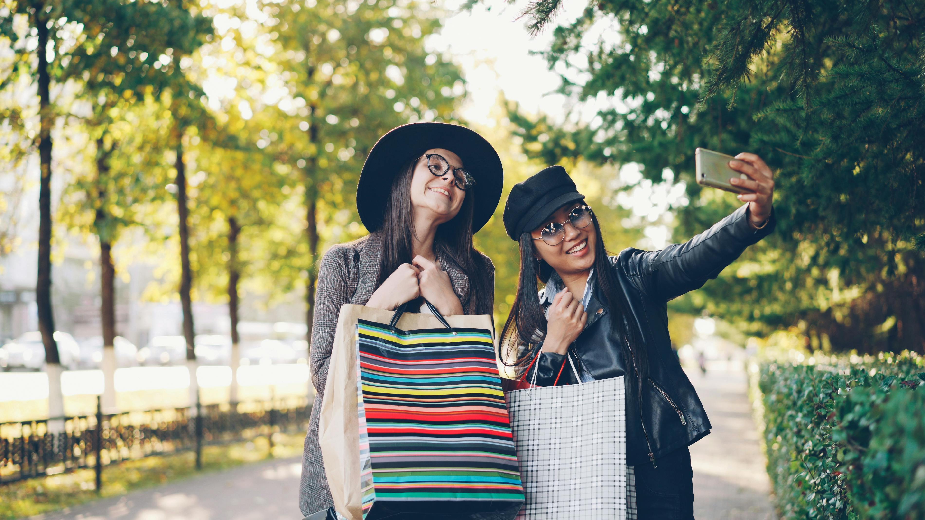 Amazon Alternatives: 21 Places to Shop Online Other Than Amazon — Photo by Vitaly Gariev on Pexels